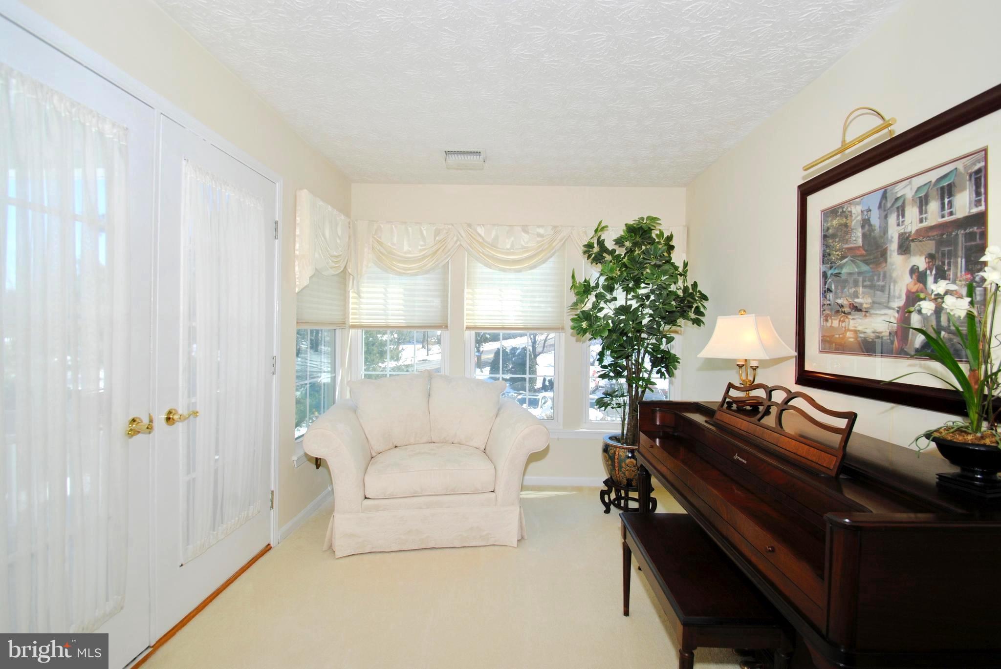 DEEP CREEK COMMONS - Residential