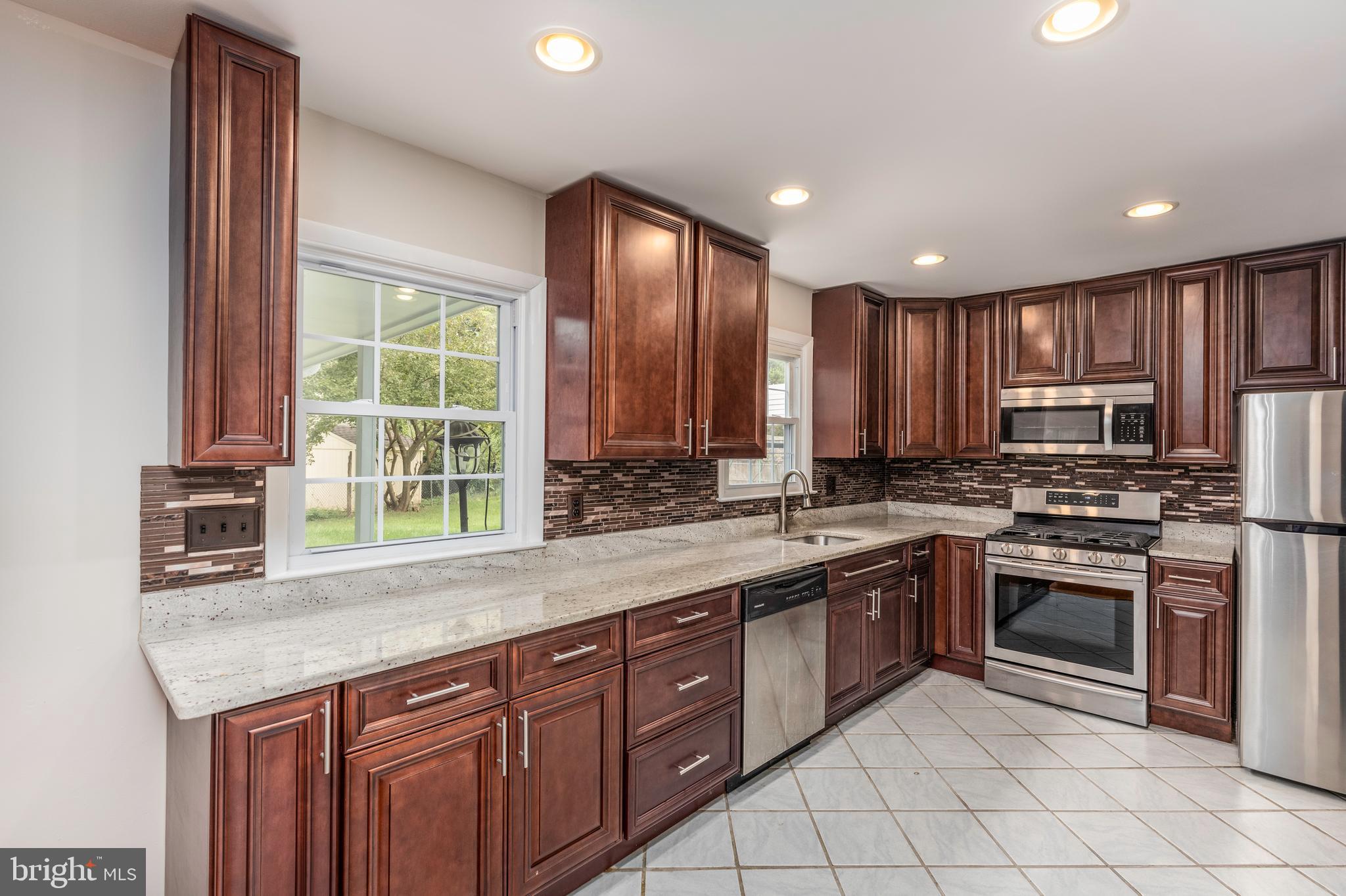 BROOKFIELD - Residential Lease