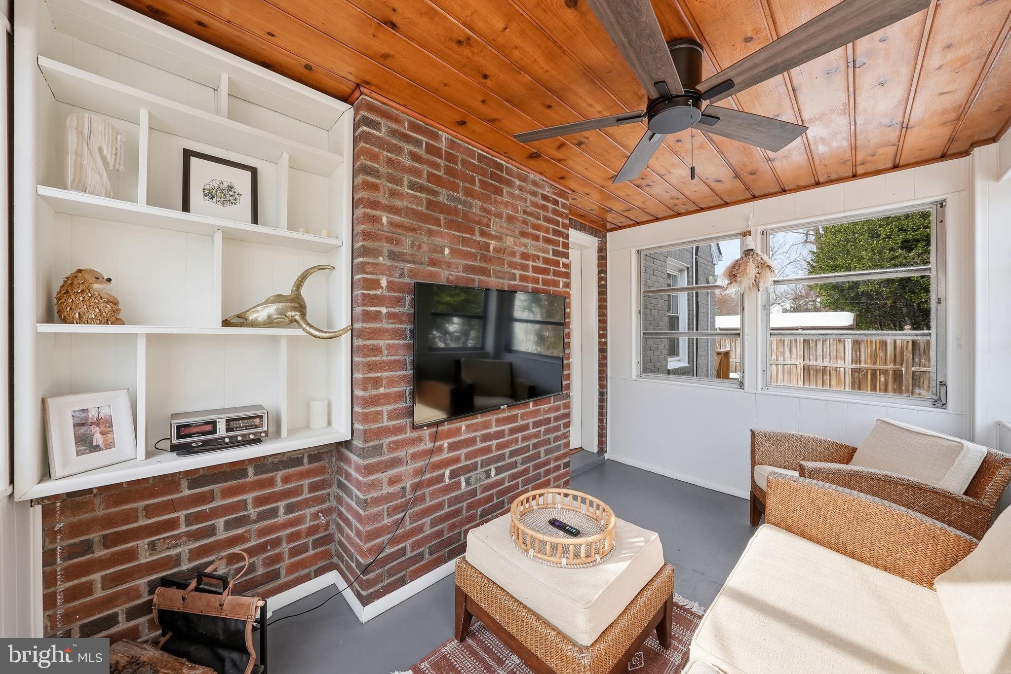 BROCKWOOD - Residential