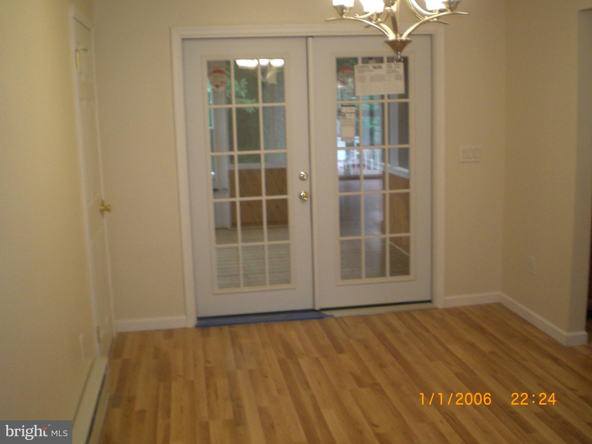 CRESAPTOWN - Residential