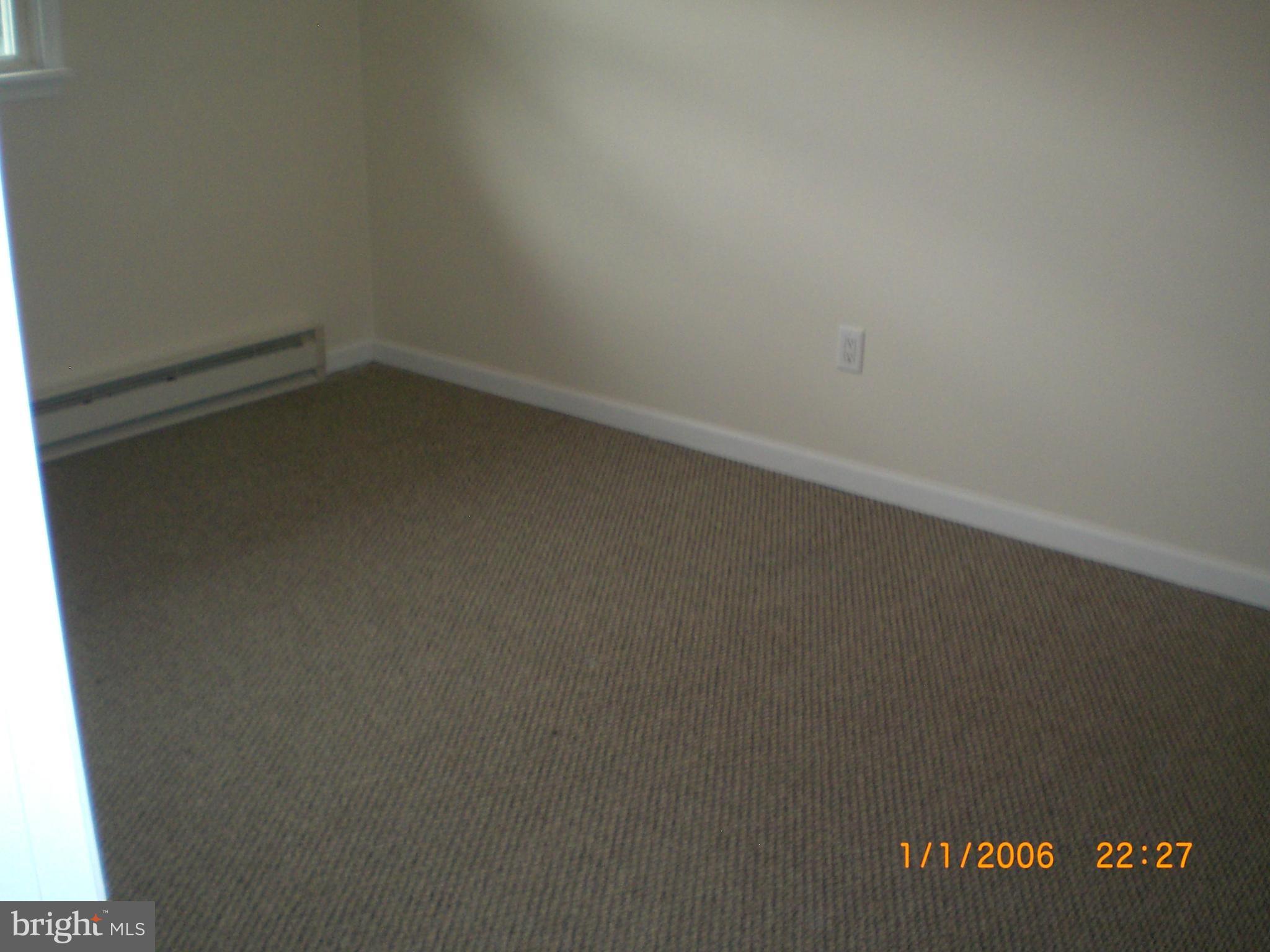 CRESAPTOWN - Residential