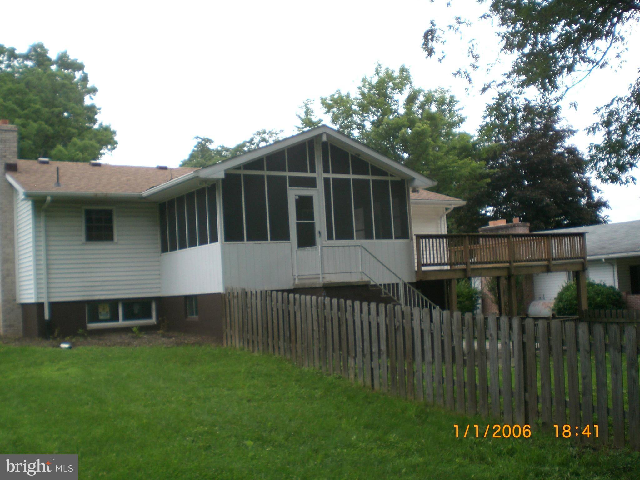 CRESAPTOWN - Residential