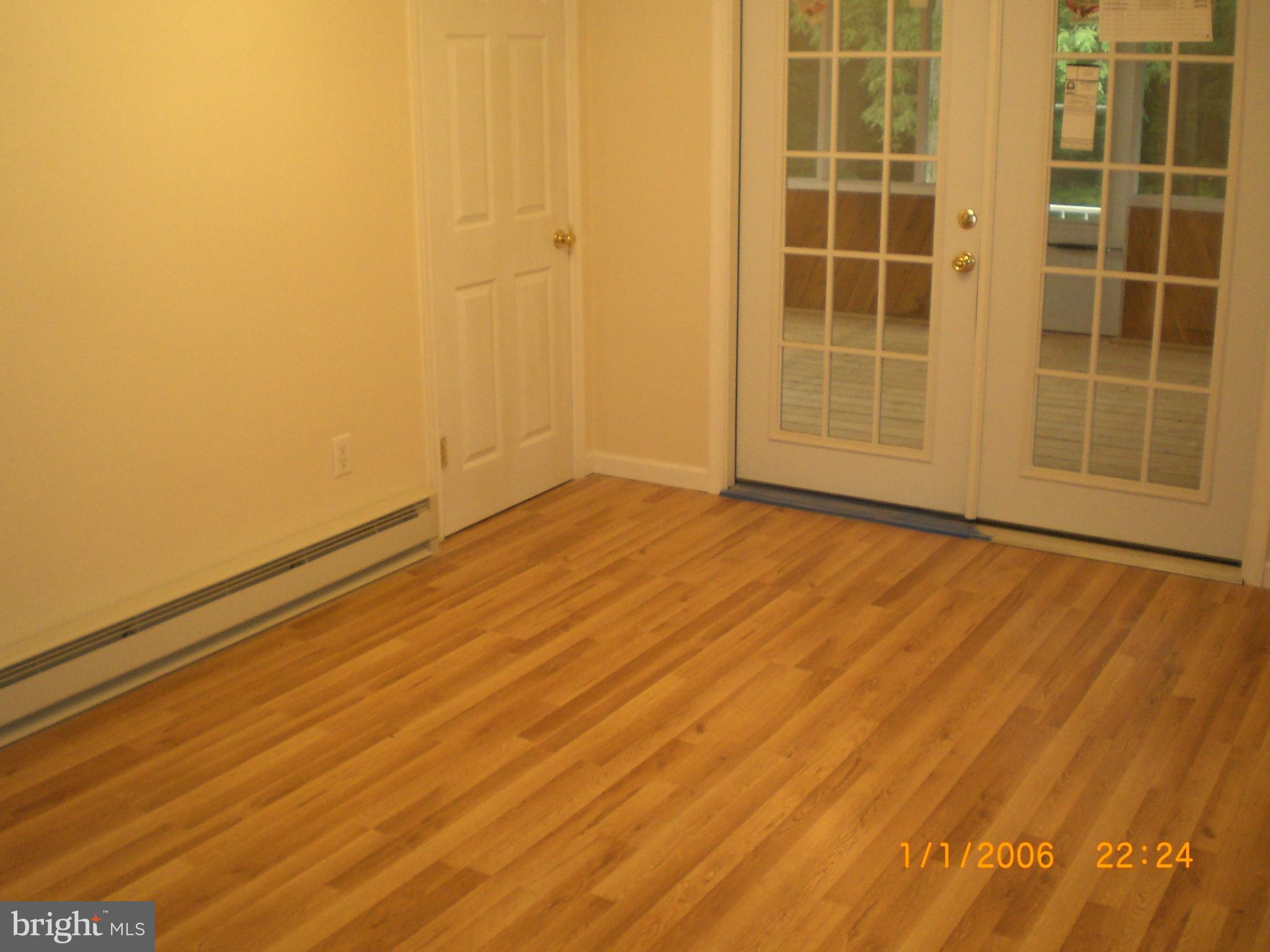 CRESAPTOWN - Residential