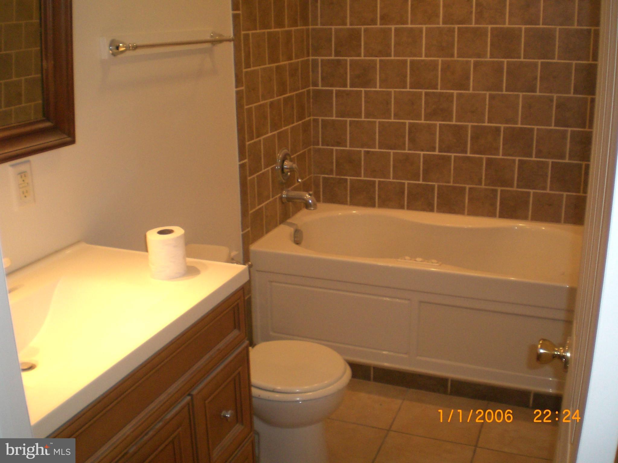 CRESAPTOWN - Residential