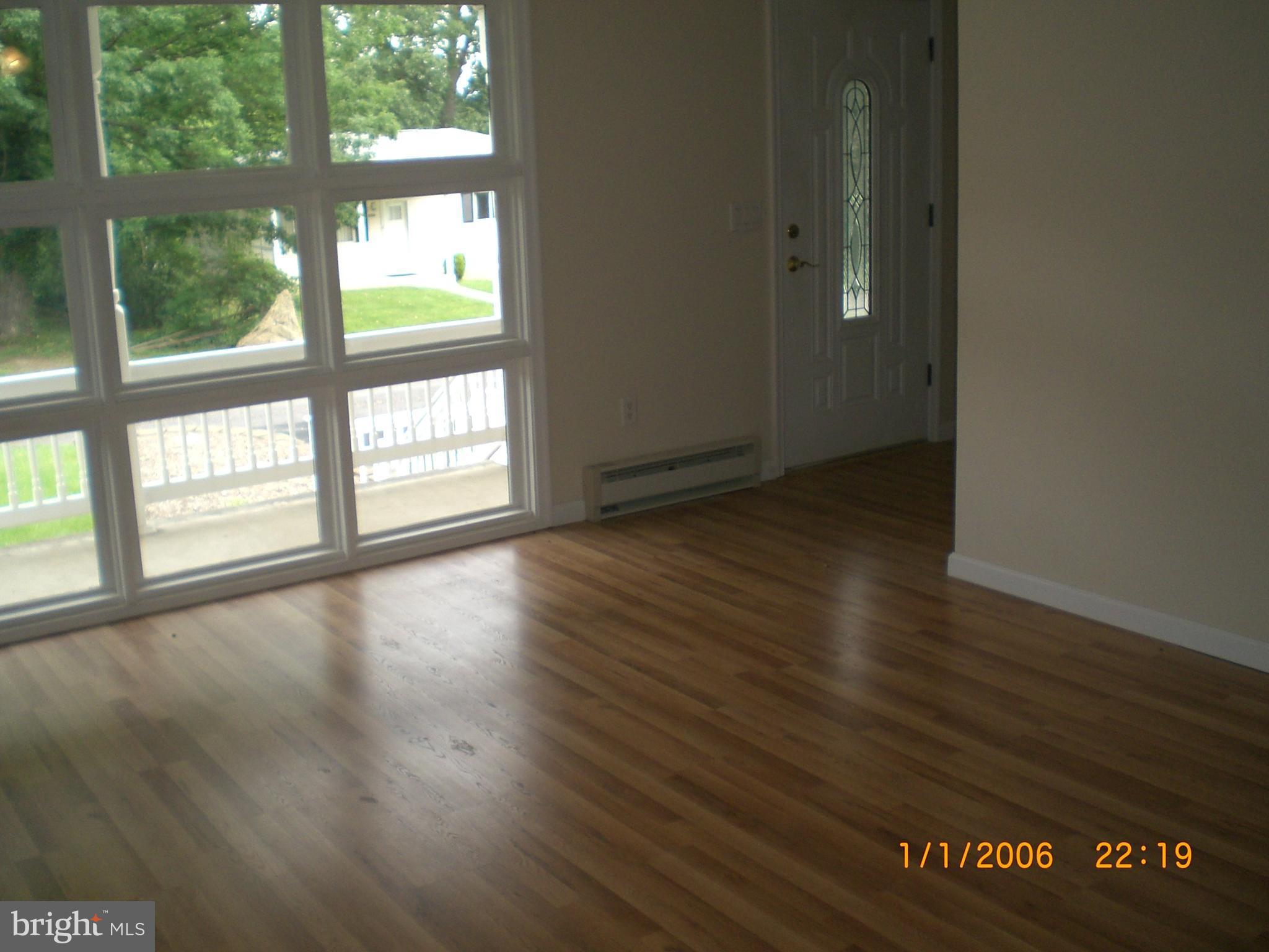 CRESAPTOWN - Residential