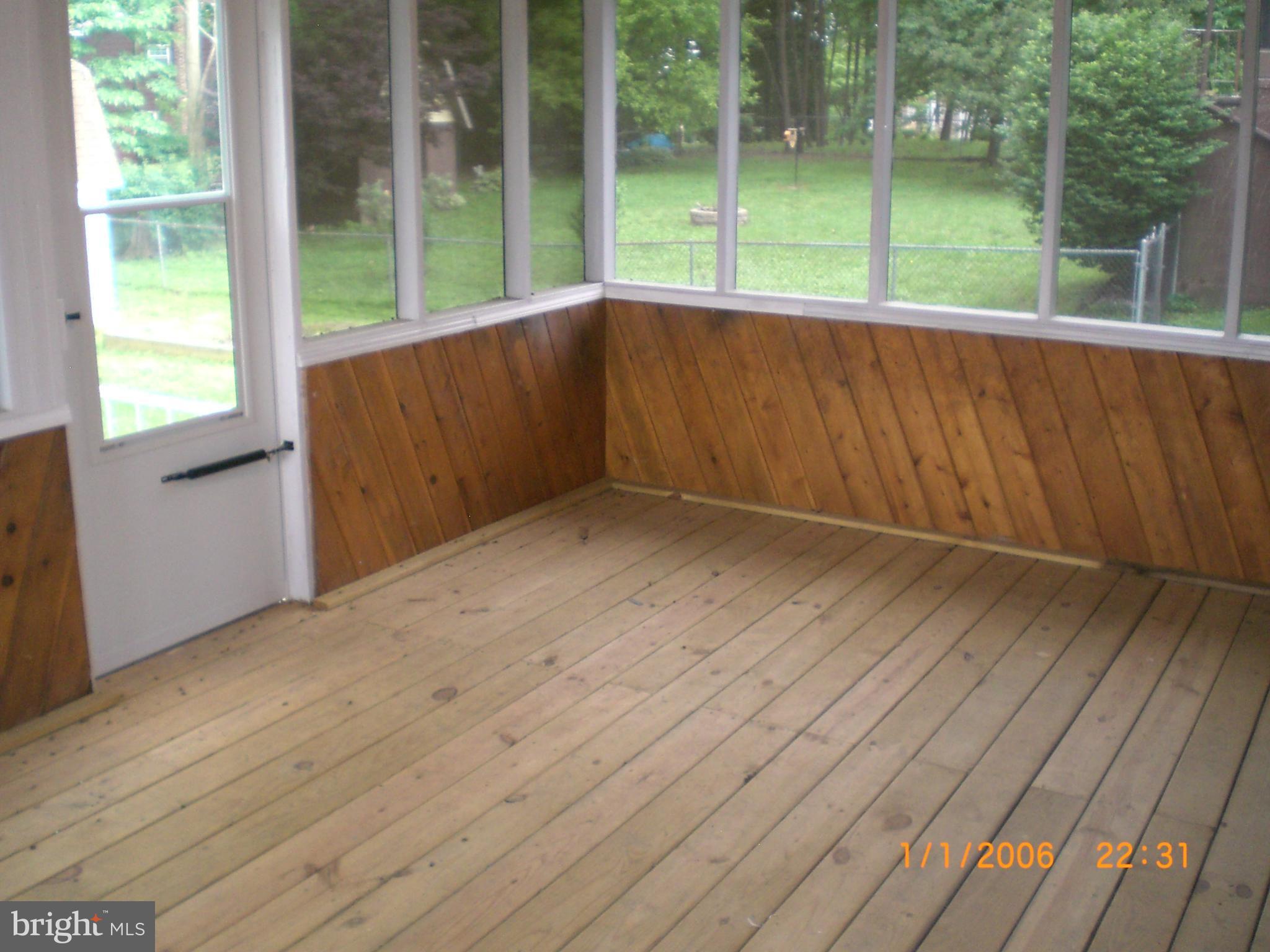 CRESAPTOWN - Residential