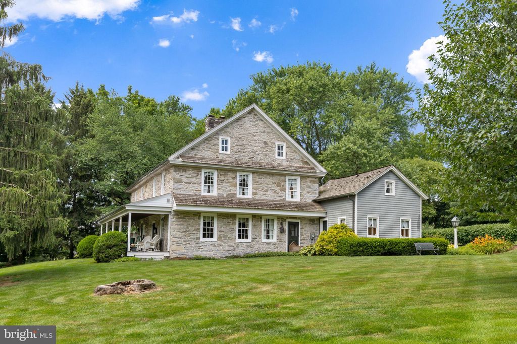 Photo of 290 OLD LEACOCK RD, GORDONVILLE, PA 17529 (MLS # PALA2039026)