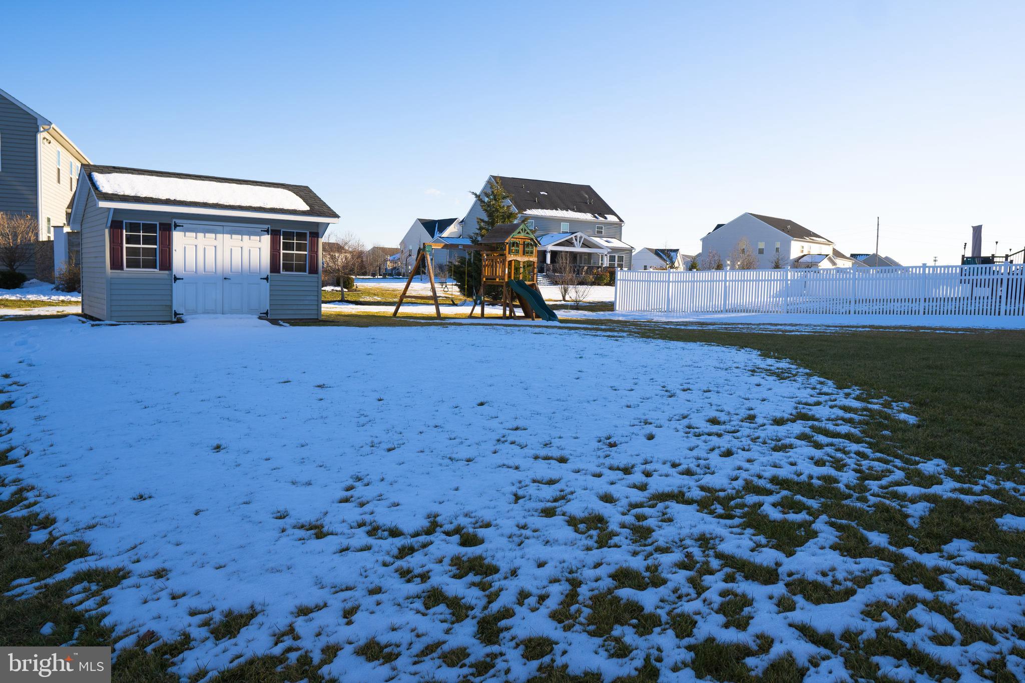 PRES AT MONTGOMERY - Residential