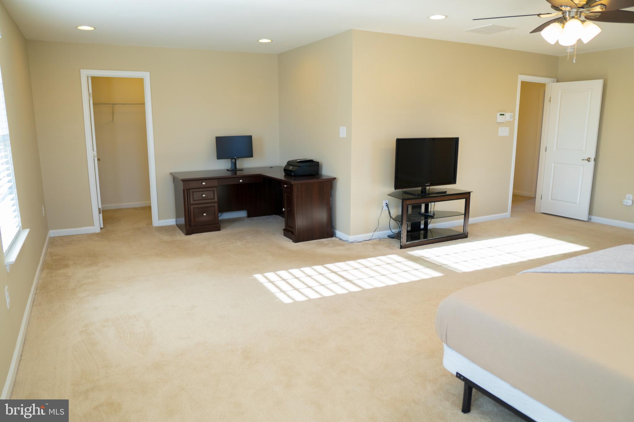 PRES AT MONTGOMERY - Residential