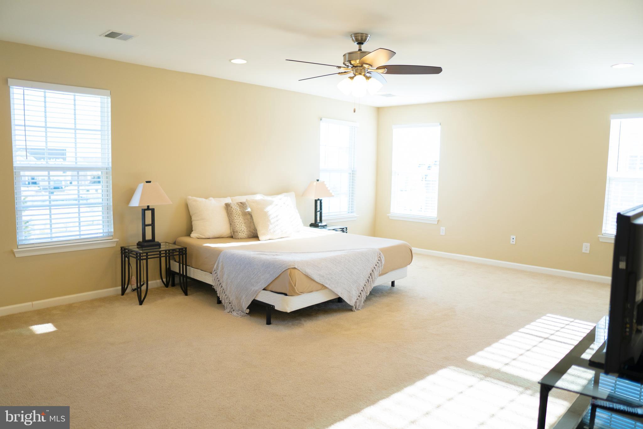 PRES AT MONTGOMERY - Residential