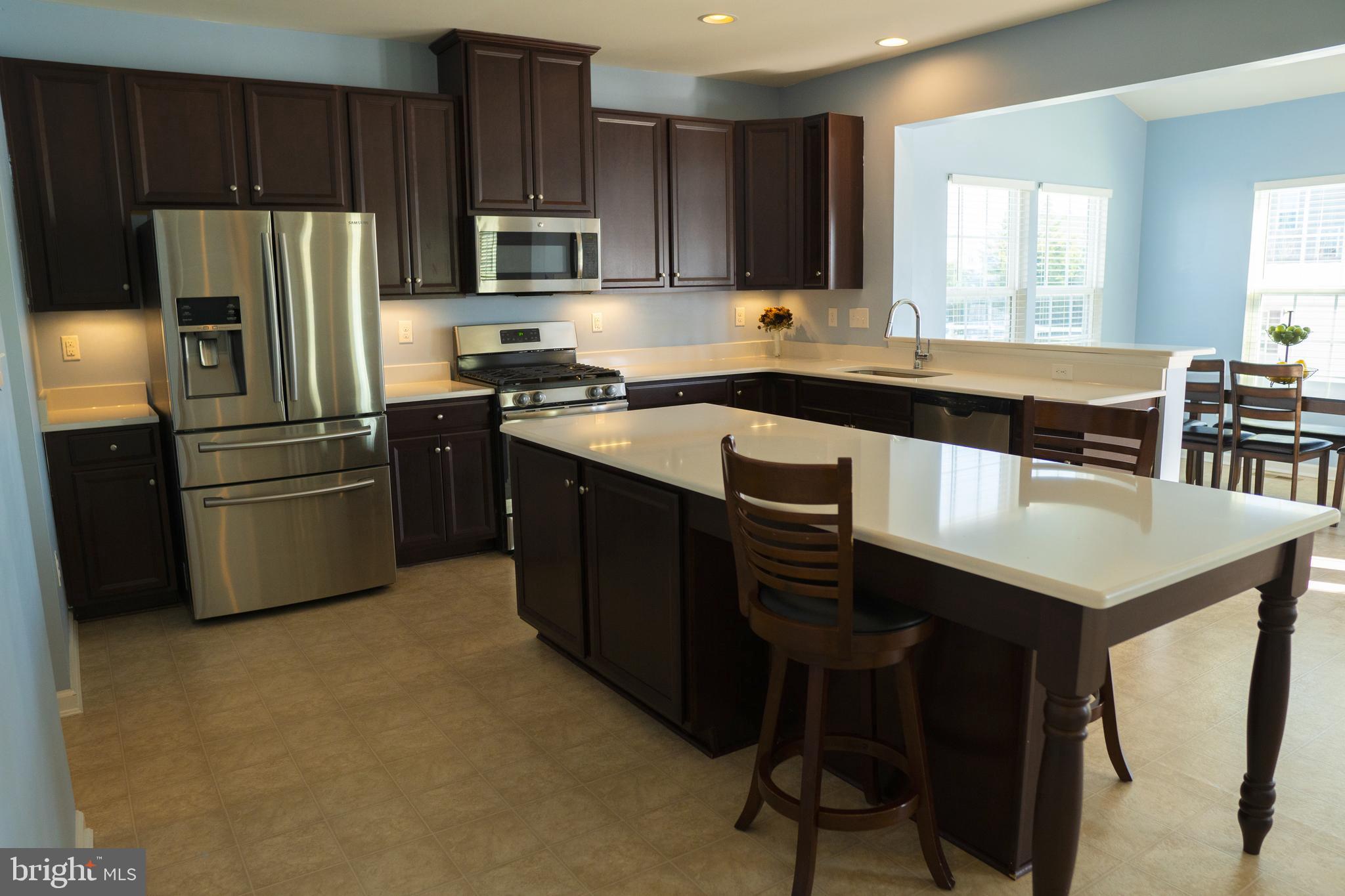 PRES AT MONTGOMERY - Residential