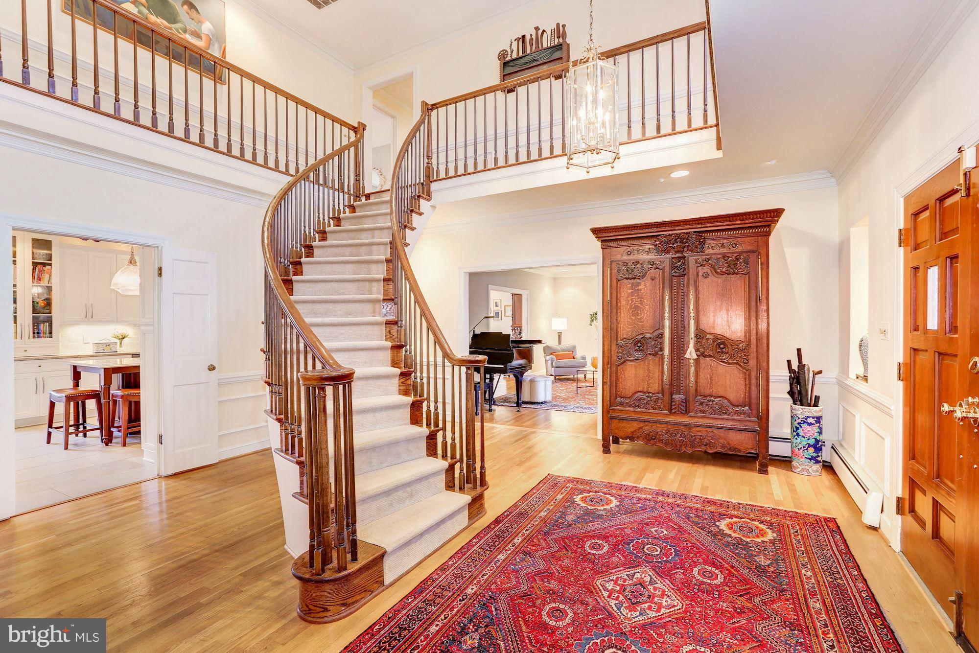 POTOMAC OUTSIDE - Residential