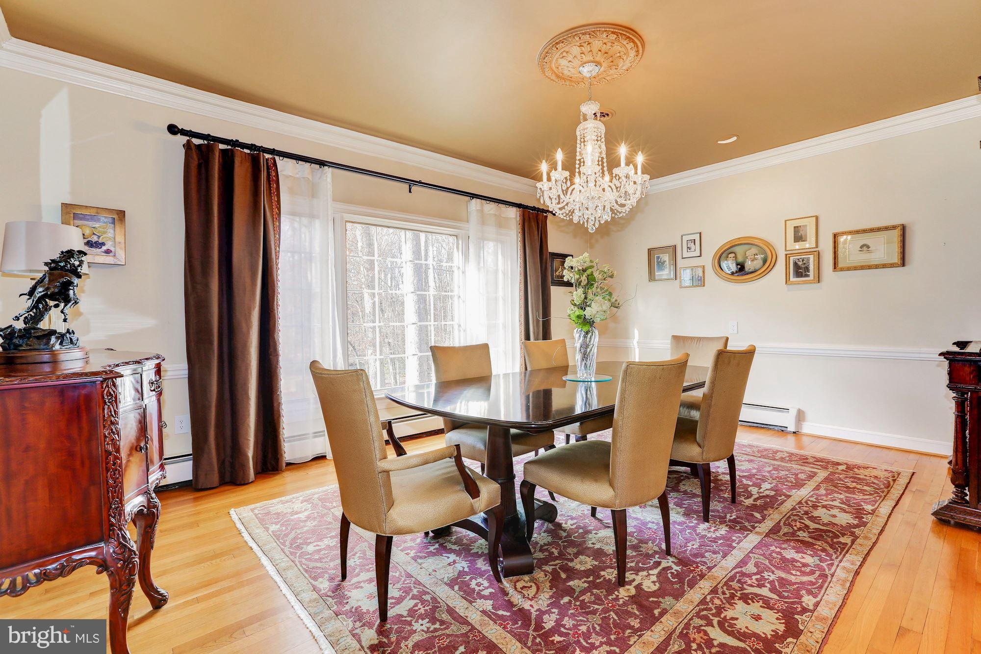 POTOMAC OUTSIDE - Residential