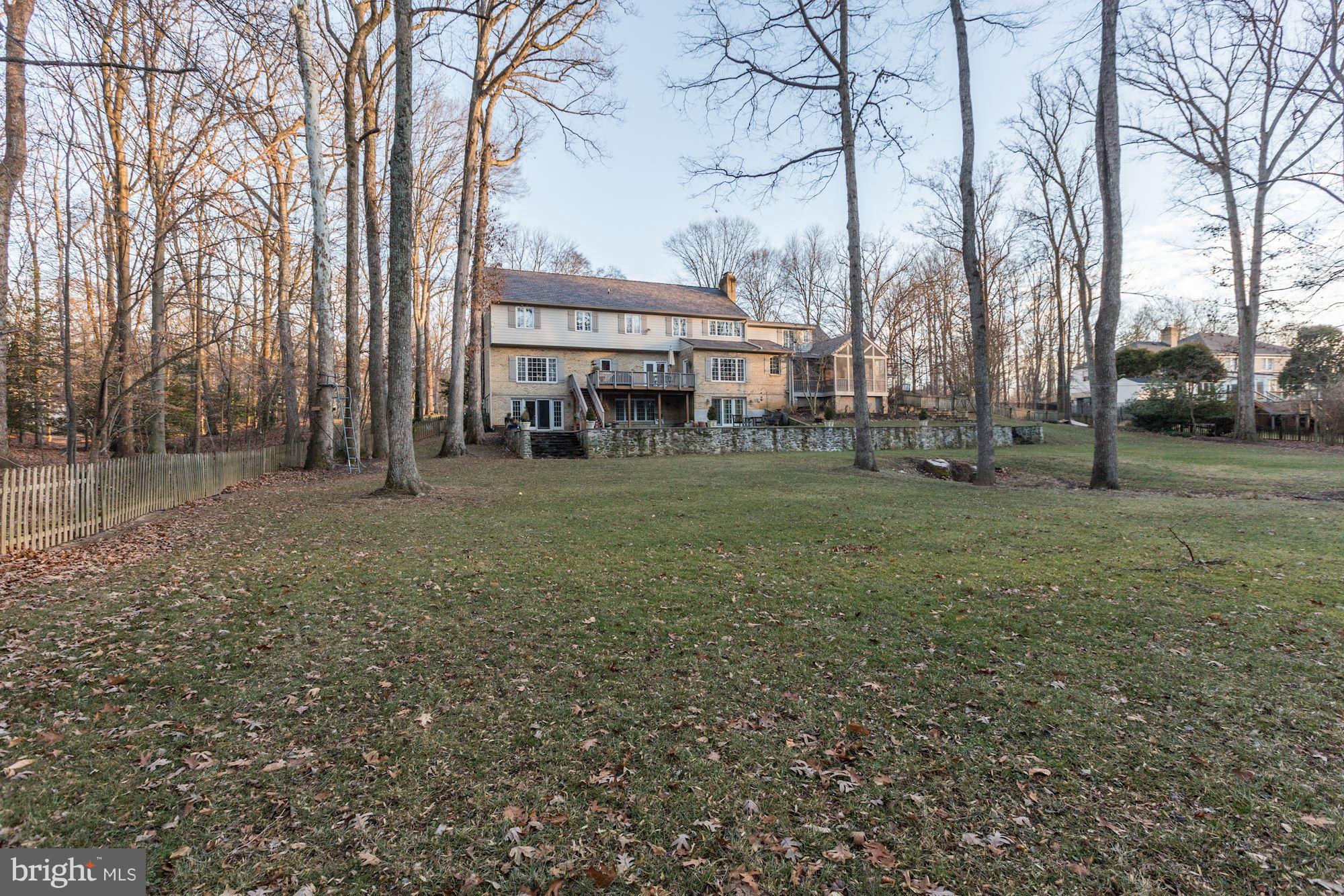 POTOMAC OUTSIDE - Residential