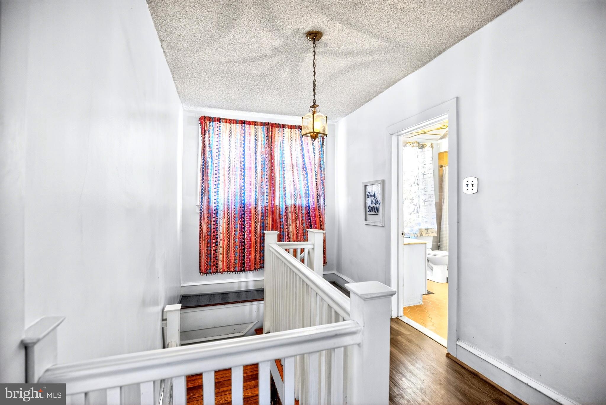 LAWNCREST - Residential