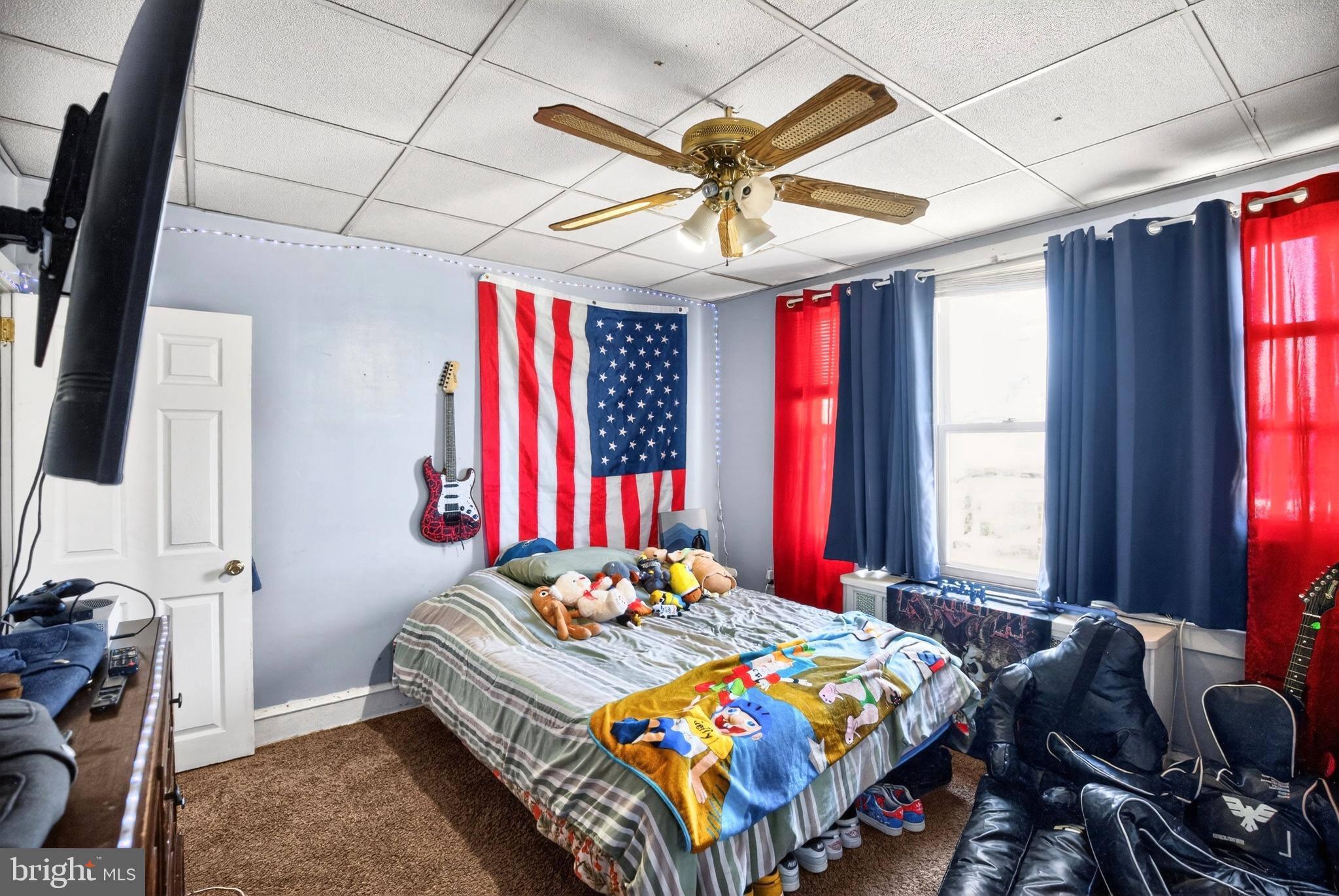 LAWNCREST - Residential