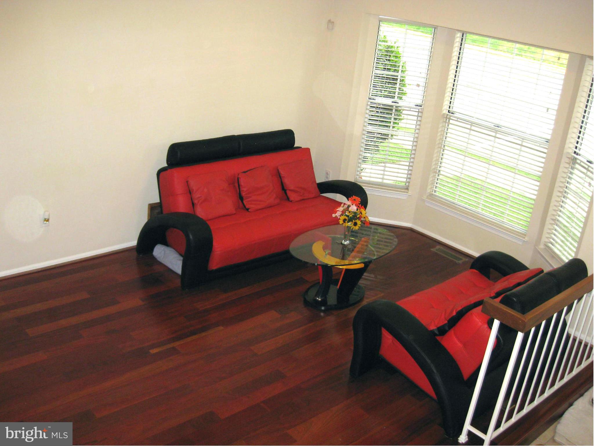 STONE RIVER - Residential