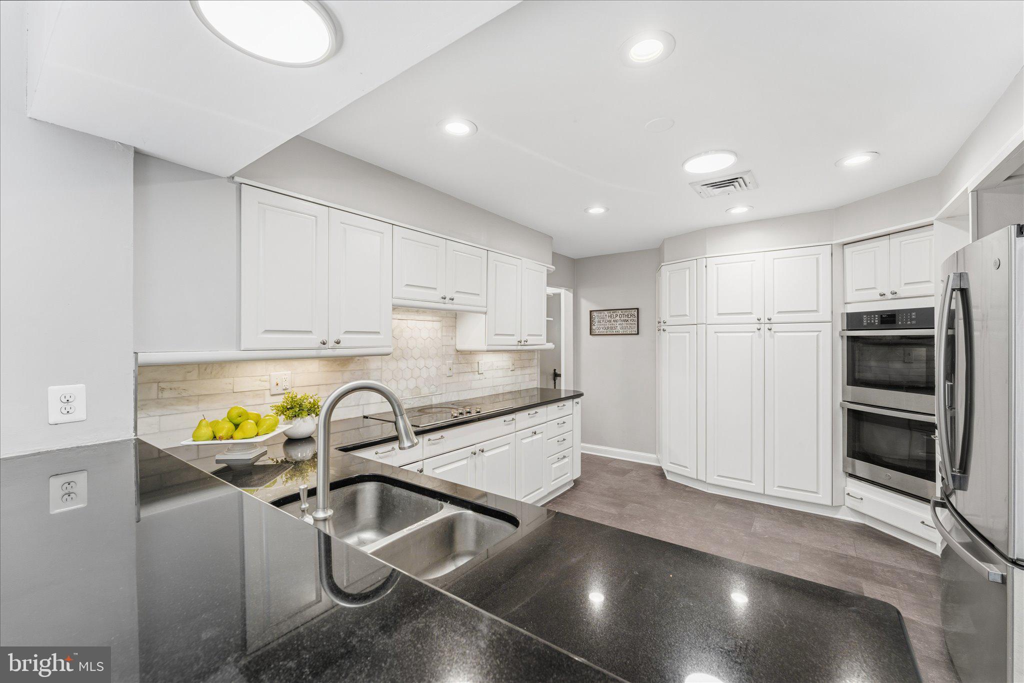 ROLLING ACRES - Residential