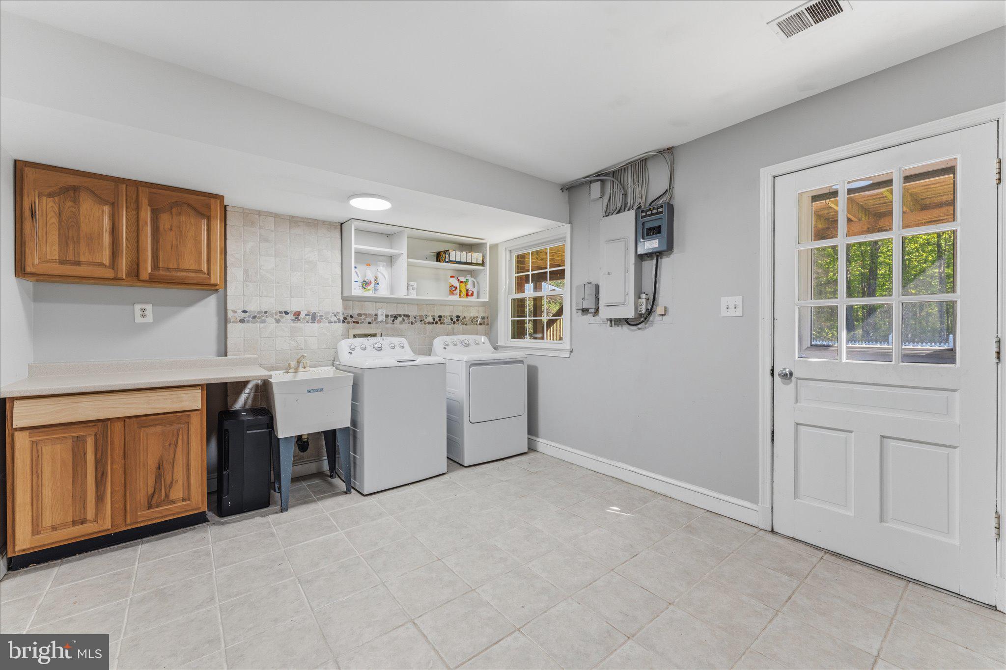 ROLLING ACRES - Residential