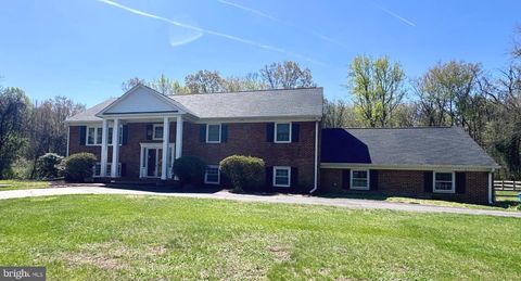 40719 WOODSIDE PLACE LEESBURG VA 20175