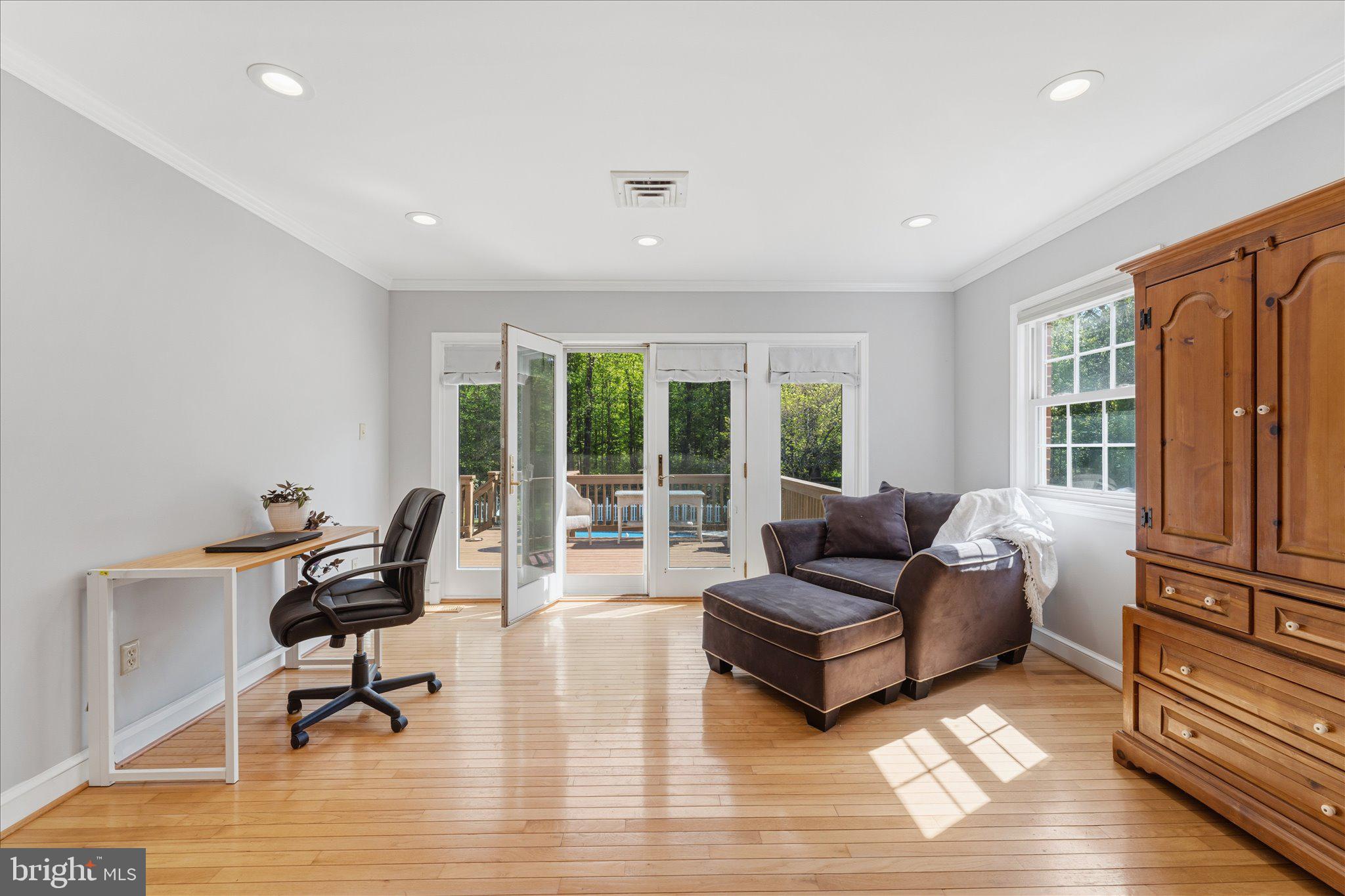 ROLLING ACRES - Residential