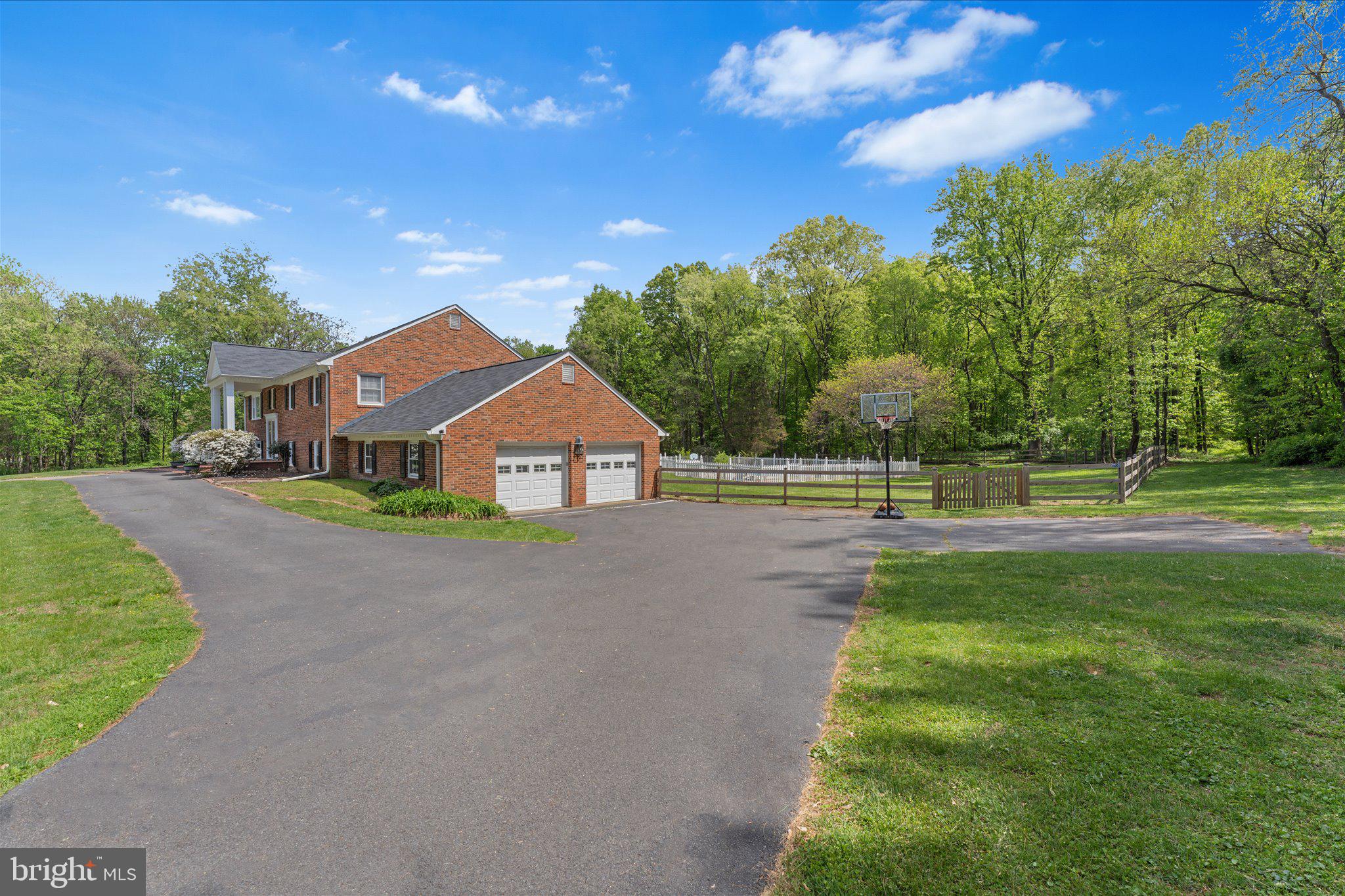 ROLLING ACRES - Residential