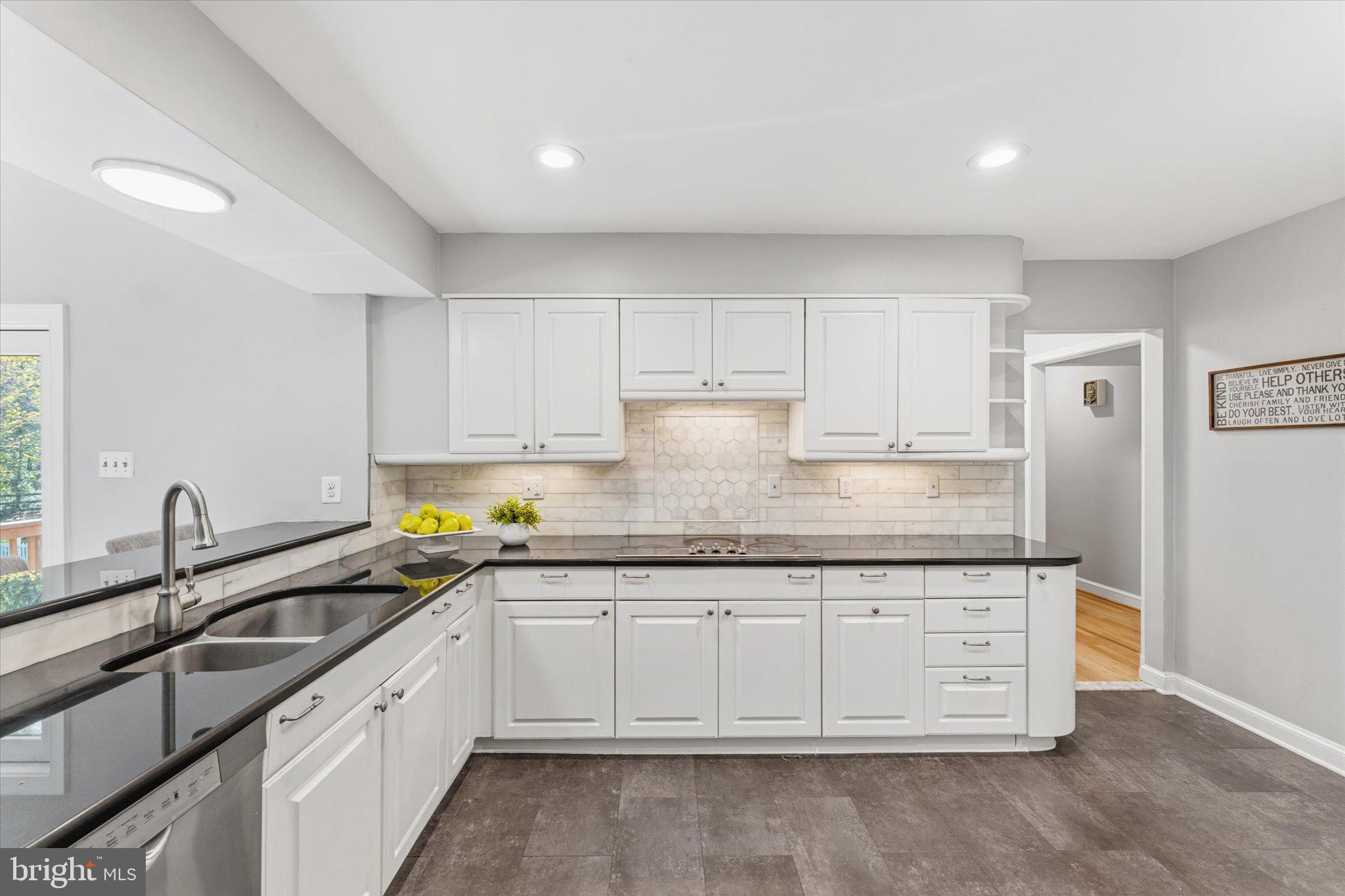 ROLLING ACRES - Residential