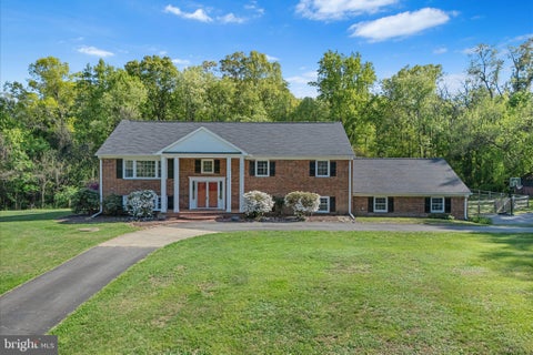 Homes For Sale - 40719 Woodside Place<br/> LEESBURG, VA 20175