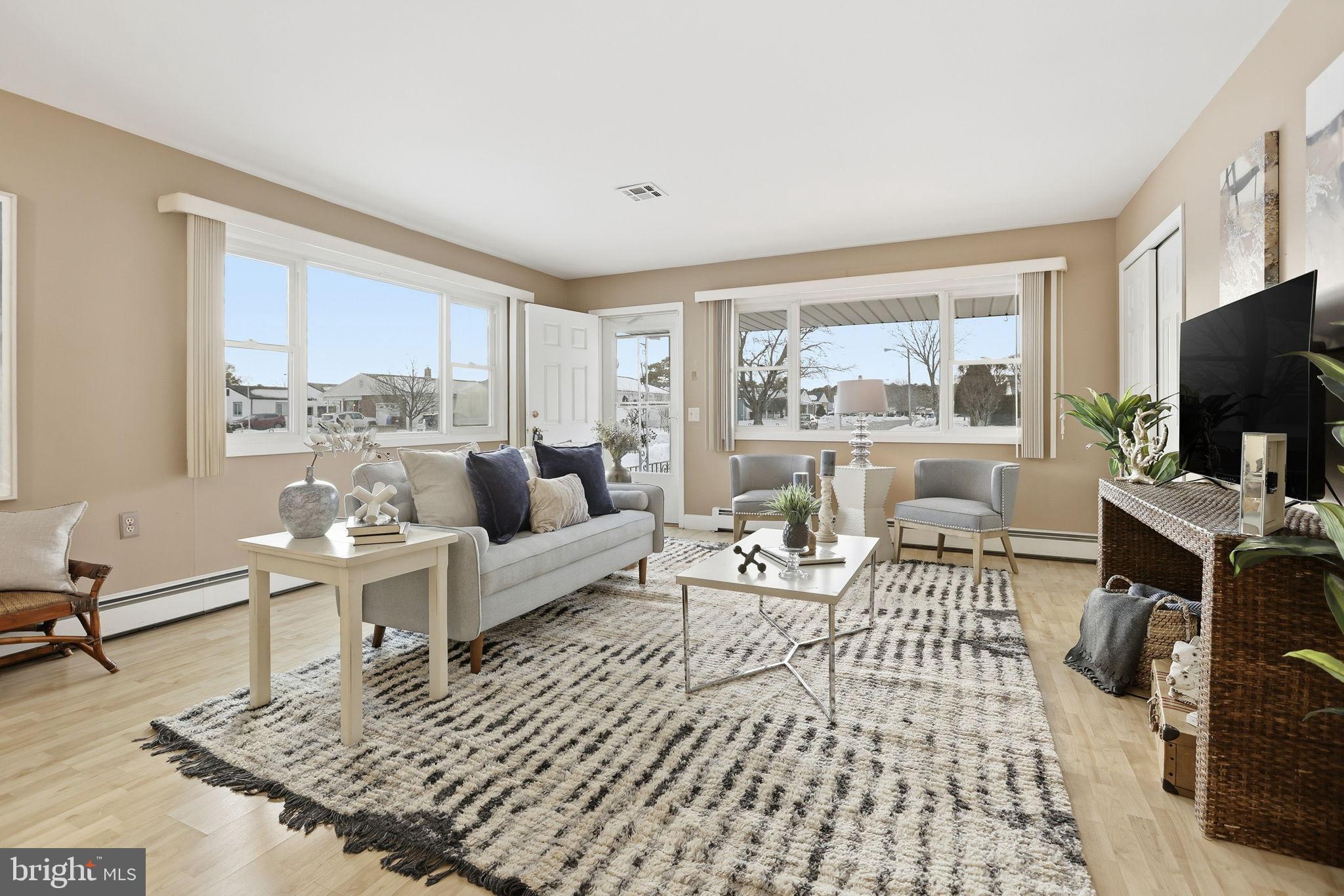 HOLIDAY CITY - WEST - Residential