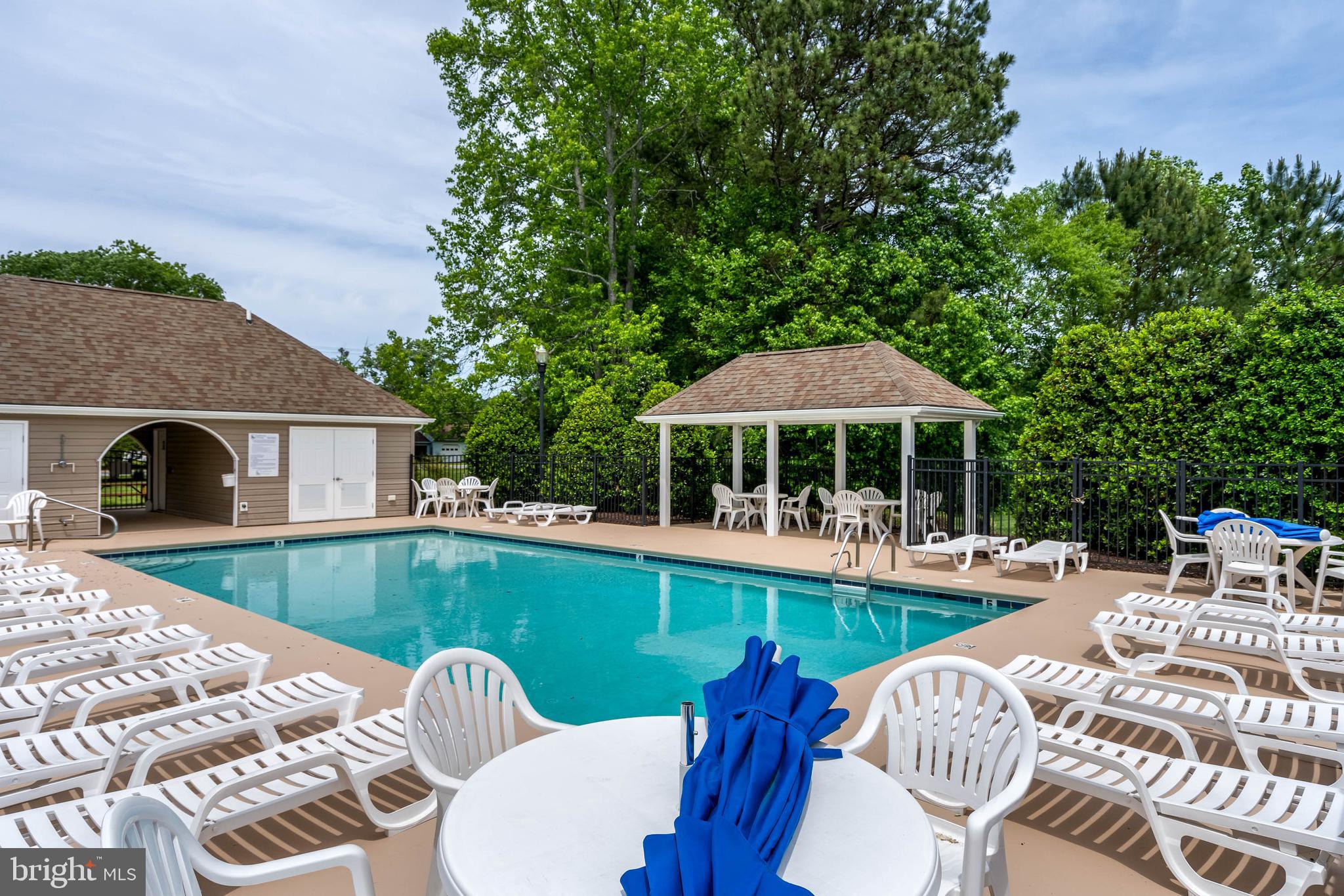 LIGHTHOUSE CROSSING - Residential