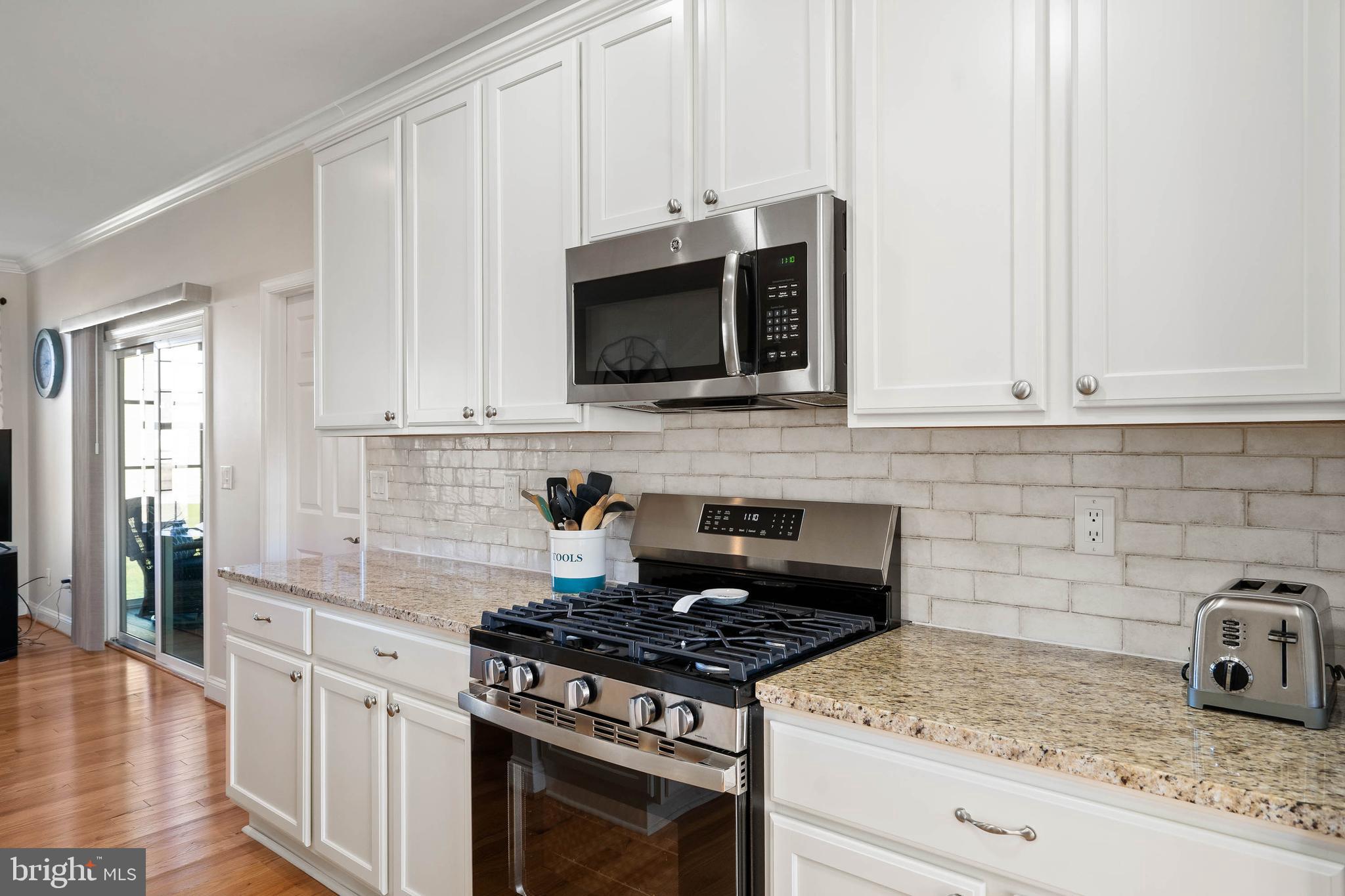 LIGHTHOUSE CROSSING - Residential