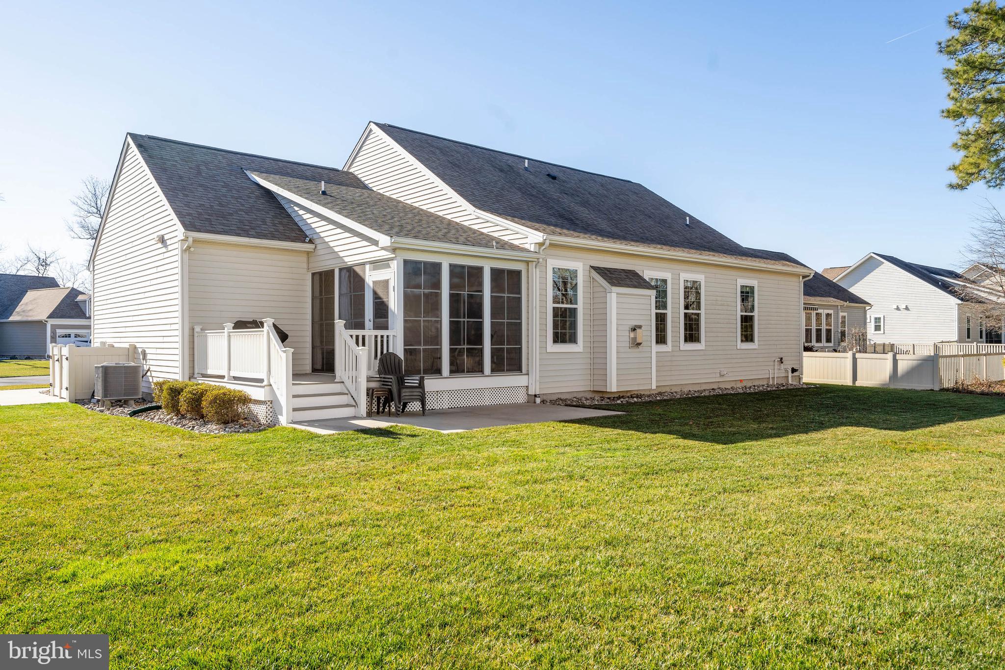 LIGHTHOUSE CROSSING - Residential