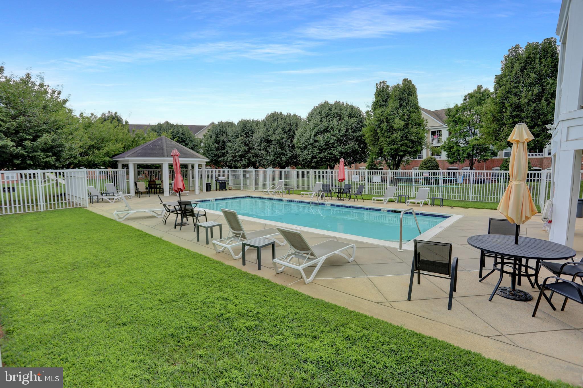 THE BAYLANDS - Residential