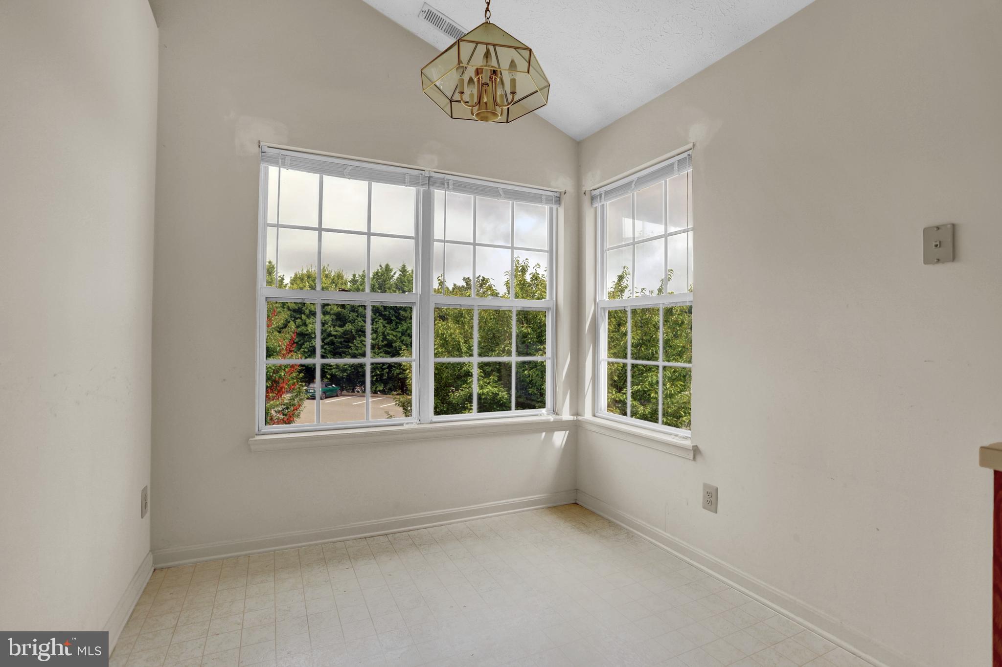 THE BAYLANDS - Residential