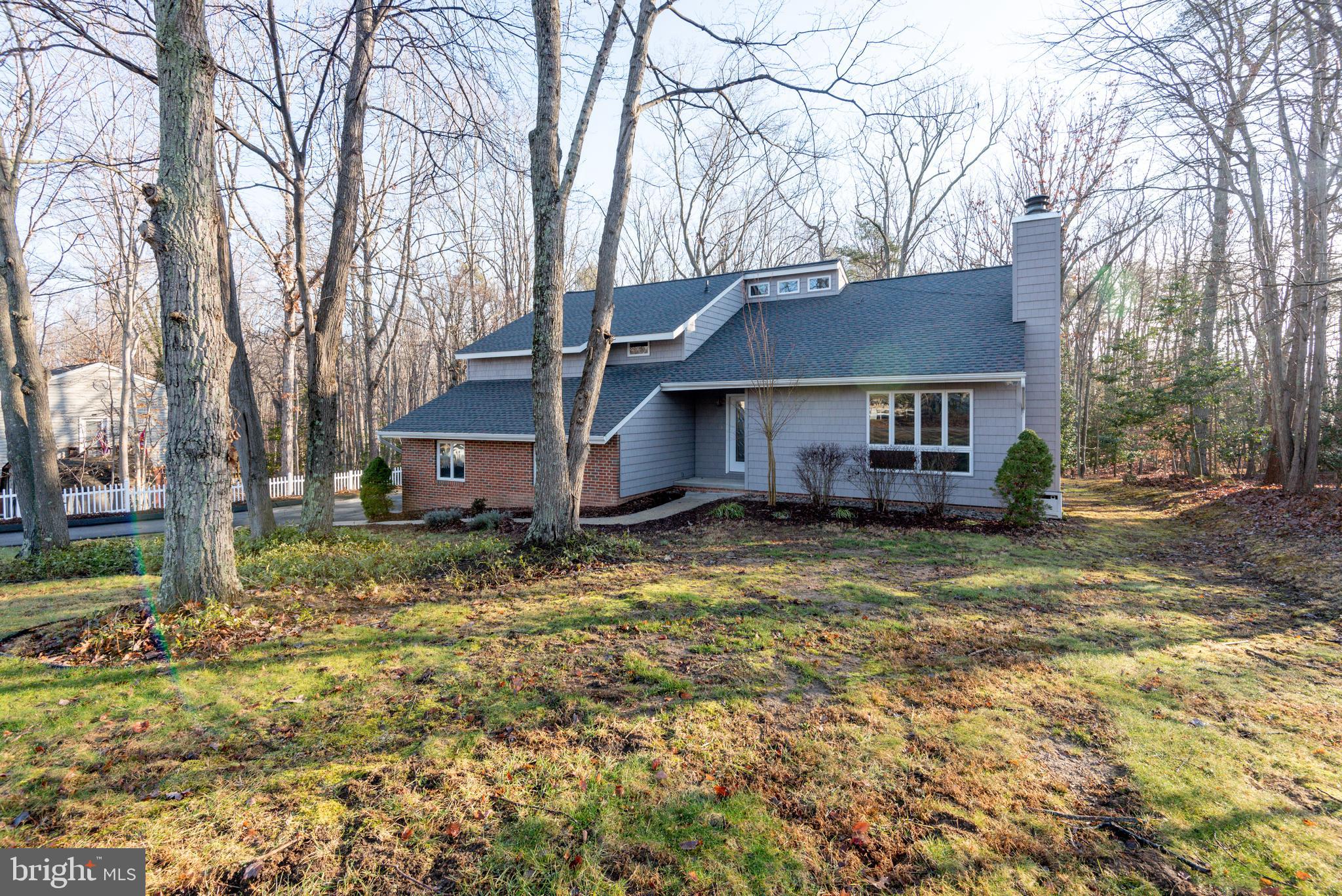 BRETON BAY ESTATES - Residential