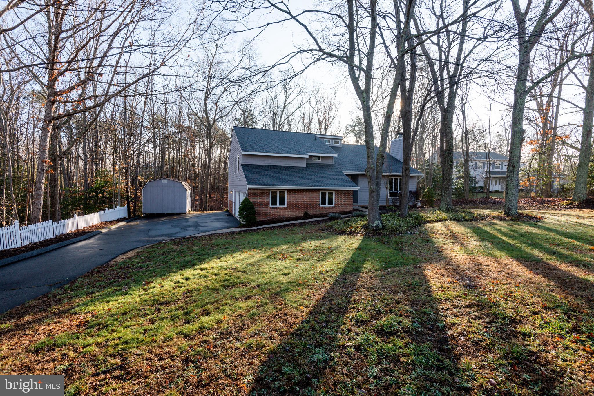 BRETON BAY ESTATES - Residential