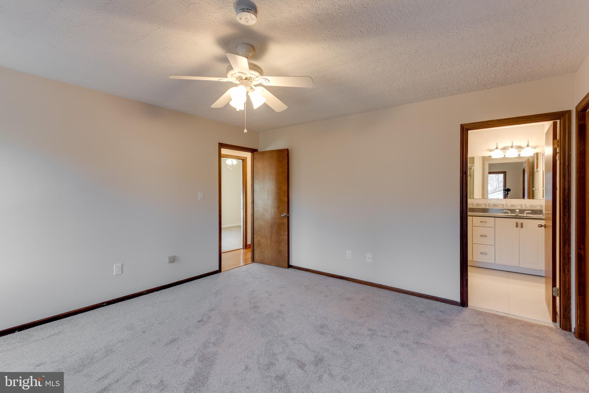 BRETON BAY ESTATES - Residential