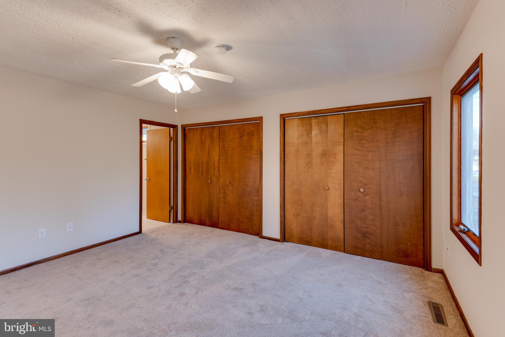 BRETON BAY ESTATES - Residential