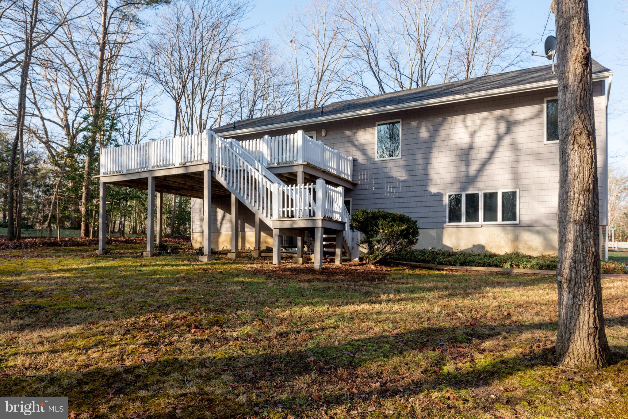 BRETON BAY ESTATES - Residential