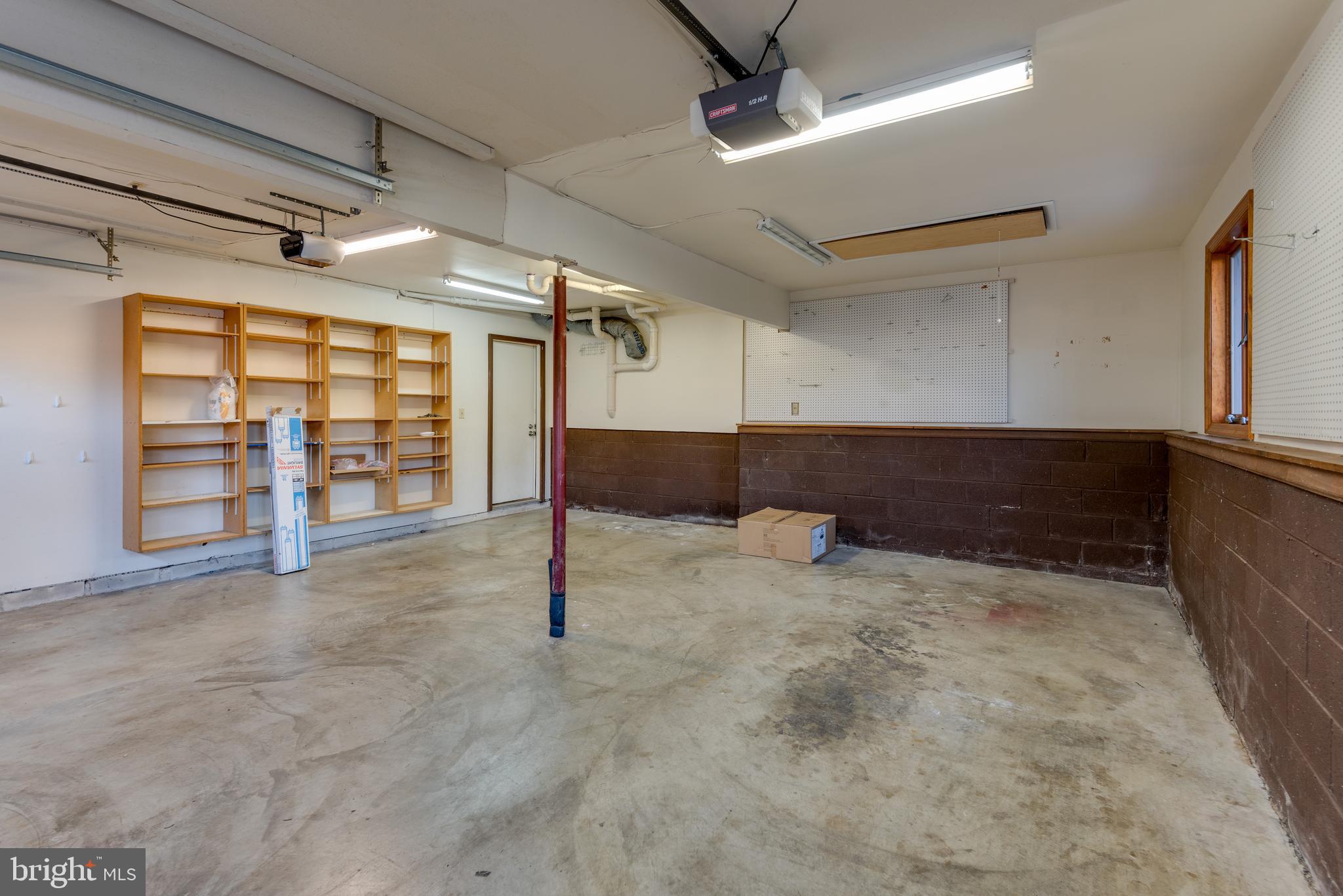 BRETON BAY ESTATES - Residential