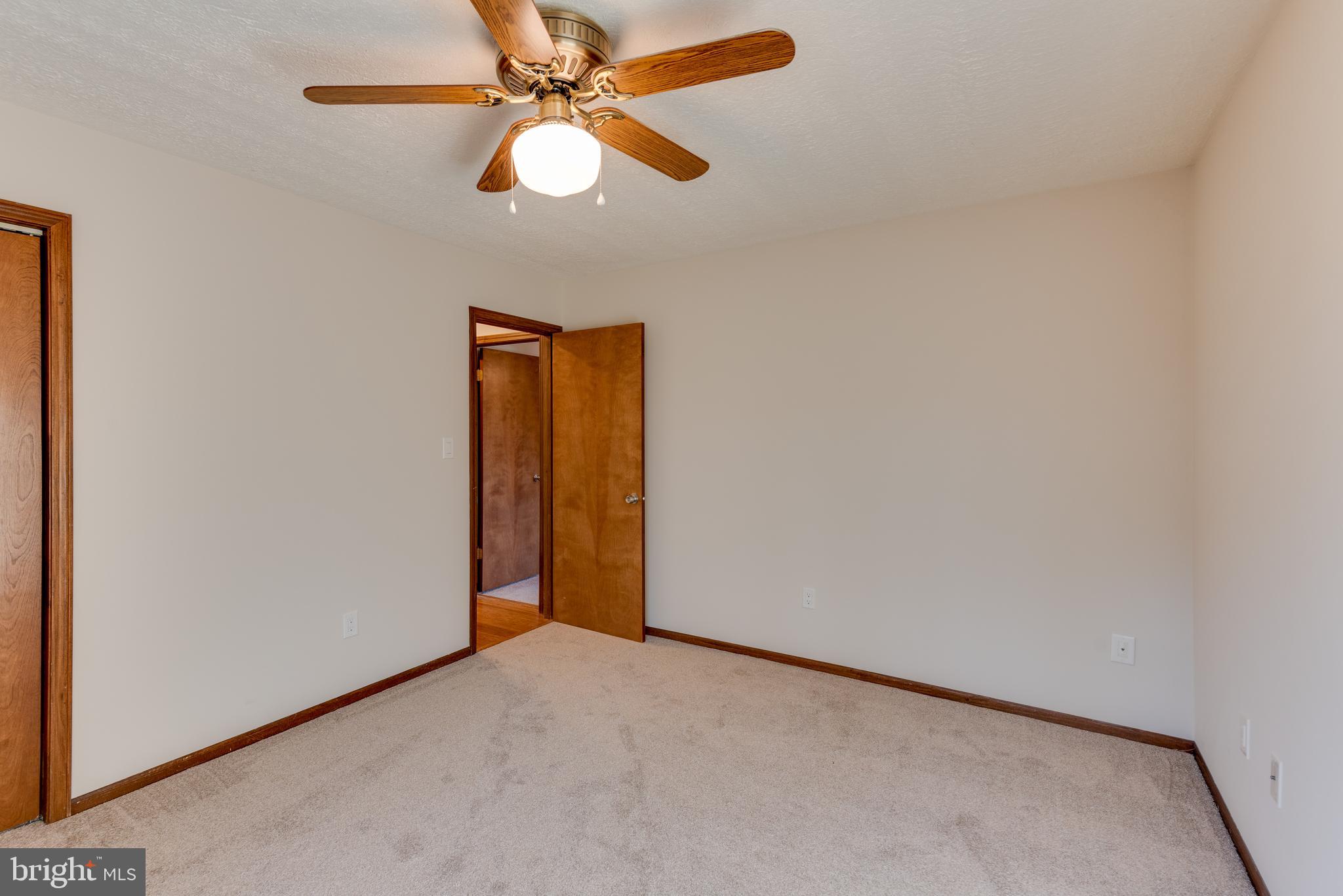 BRETON BAY ESTATES - Residential