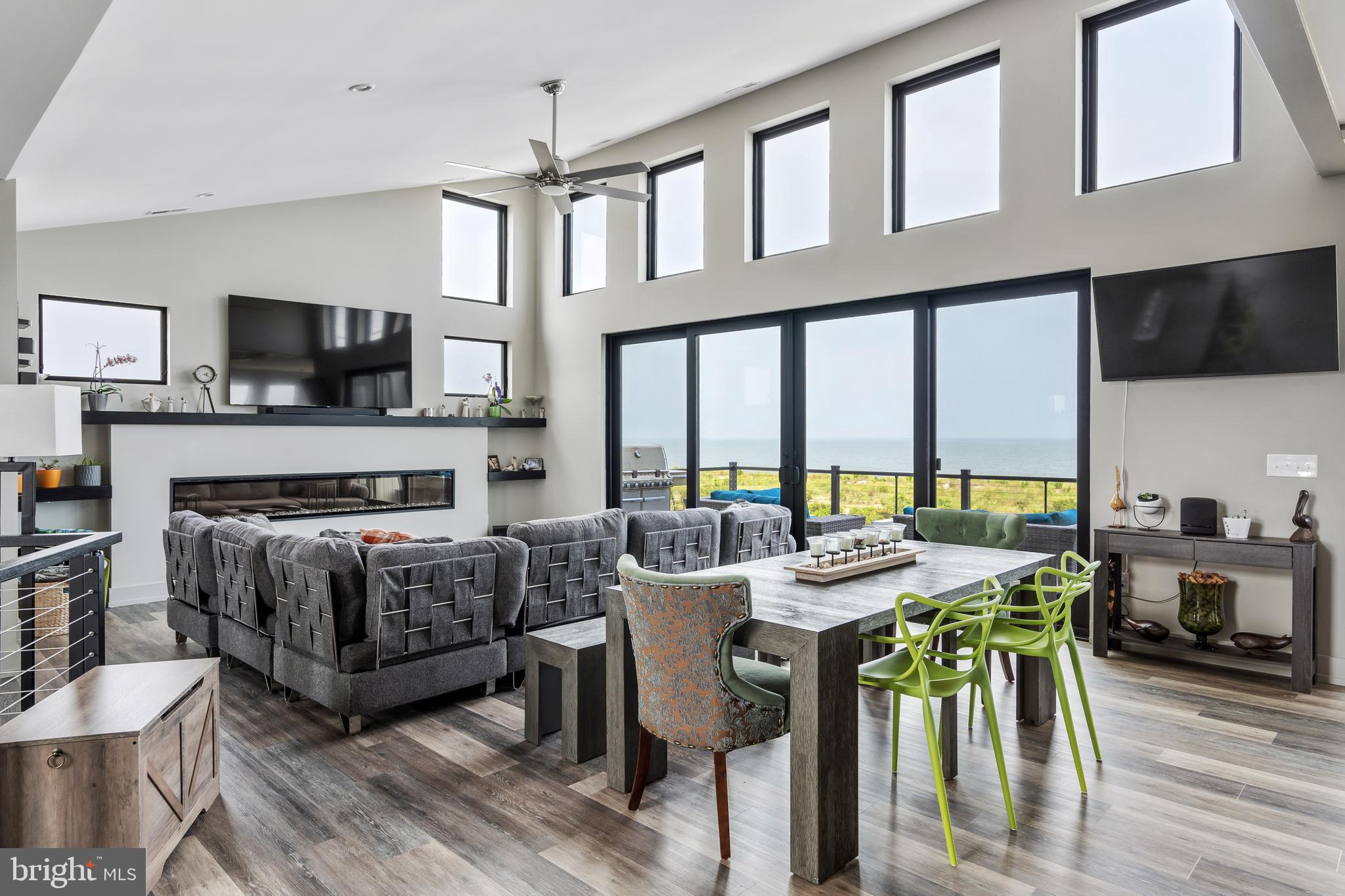 BACK BAY COVE - Residential