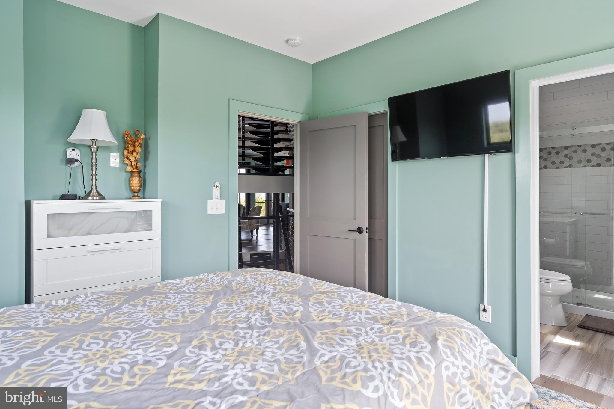 BACK BAY COVE - Residential