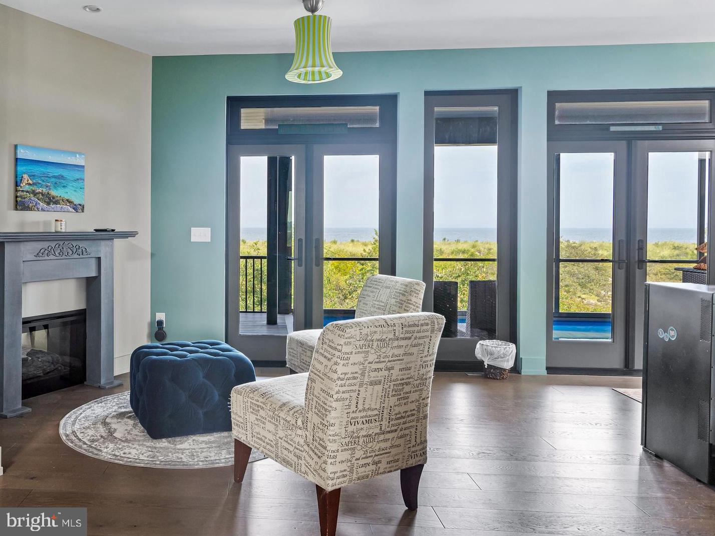 BACK BAY COVE - Residential