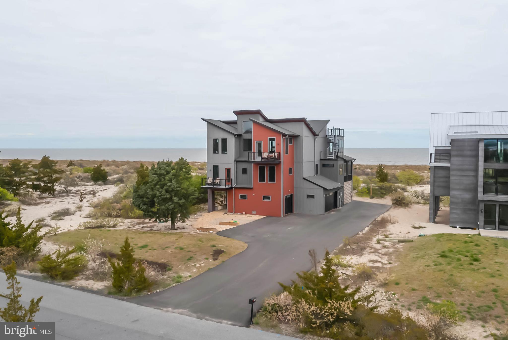 BACK BAY COVE - Residential