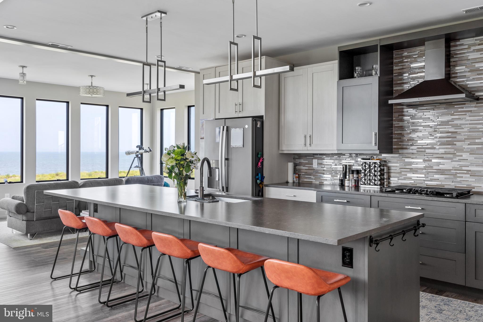 BACK BAY COVE - Residential