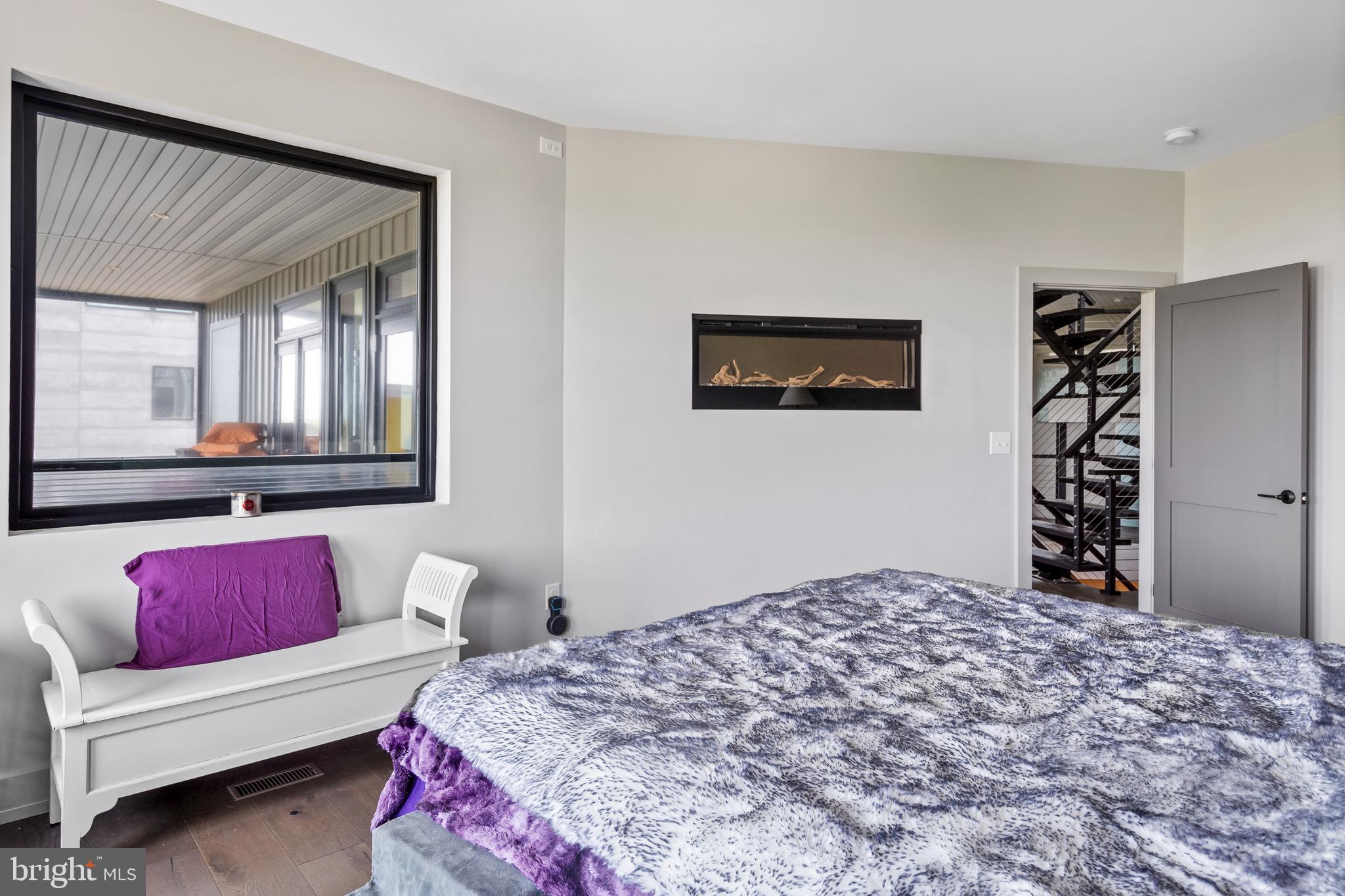 BACK BAY COVE - Residential