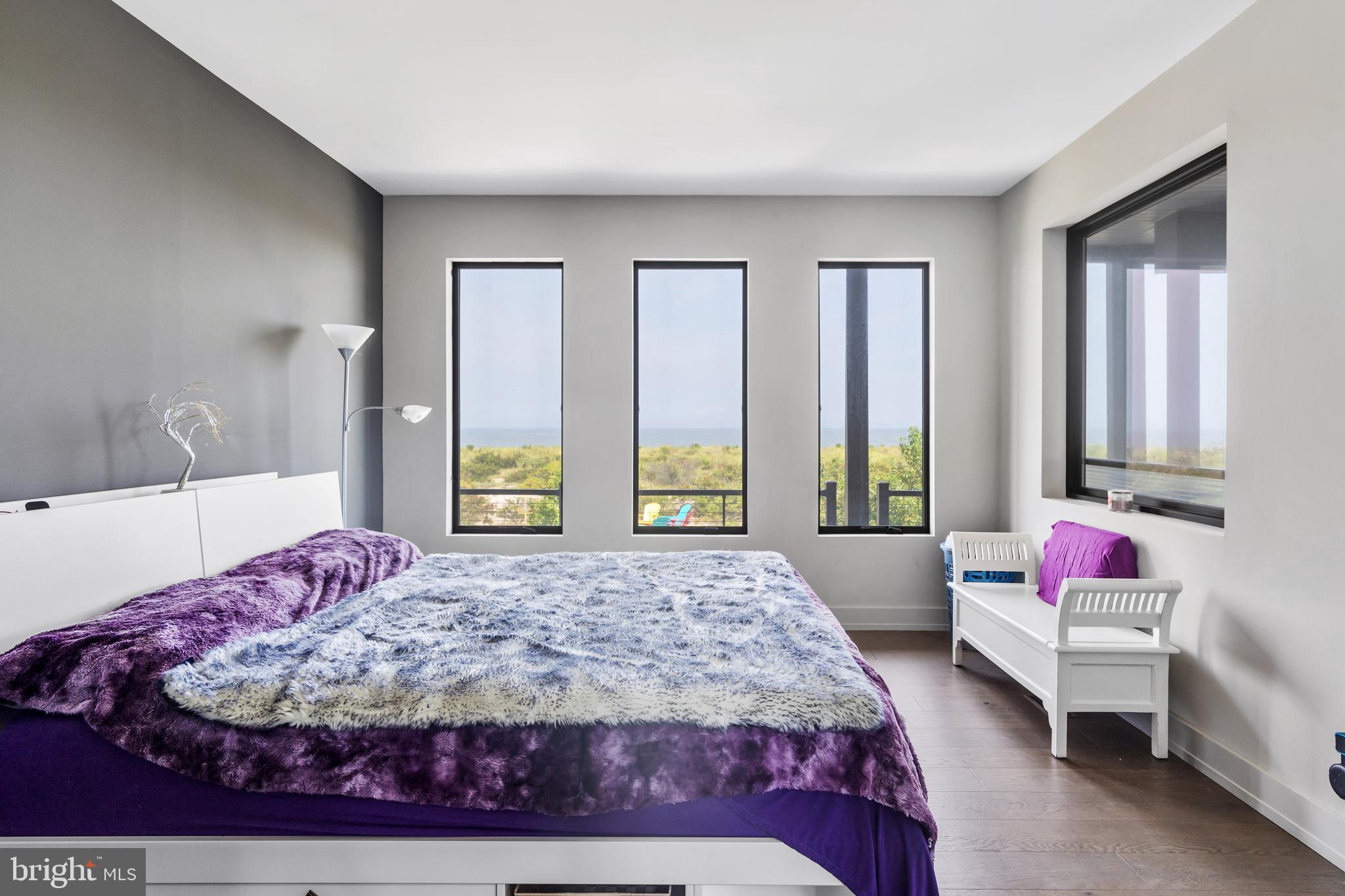 BACK BAY COVE - Residential