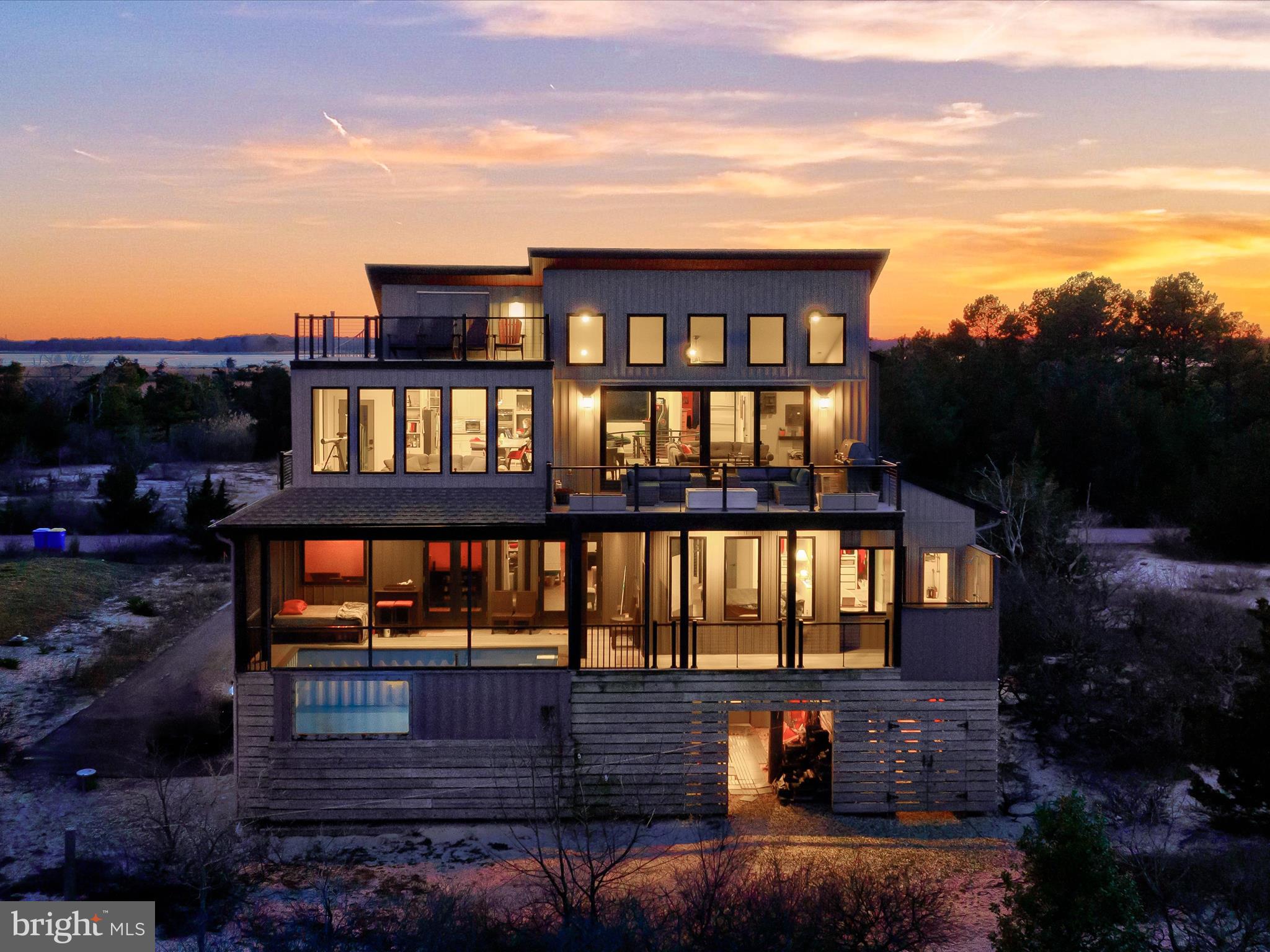 BACK BAY COVE - Residential