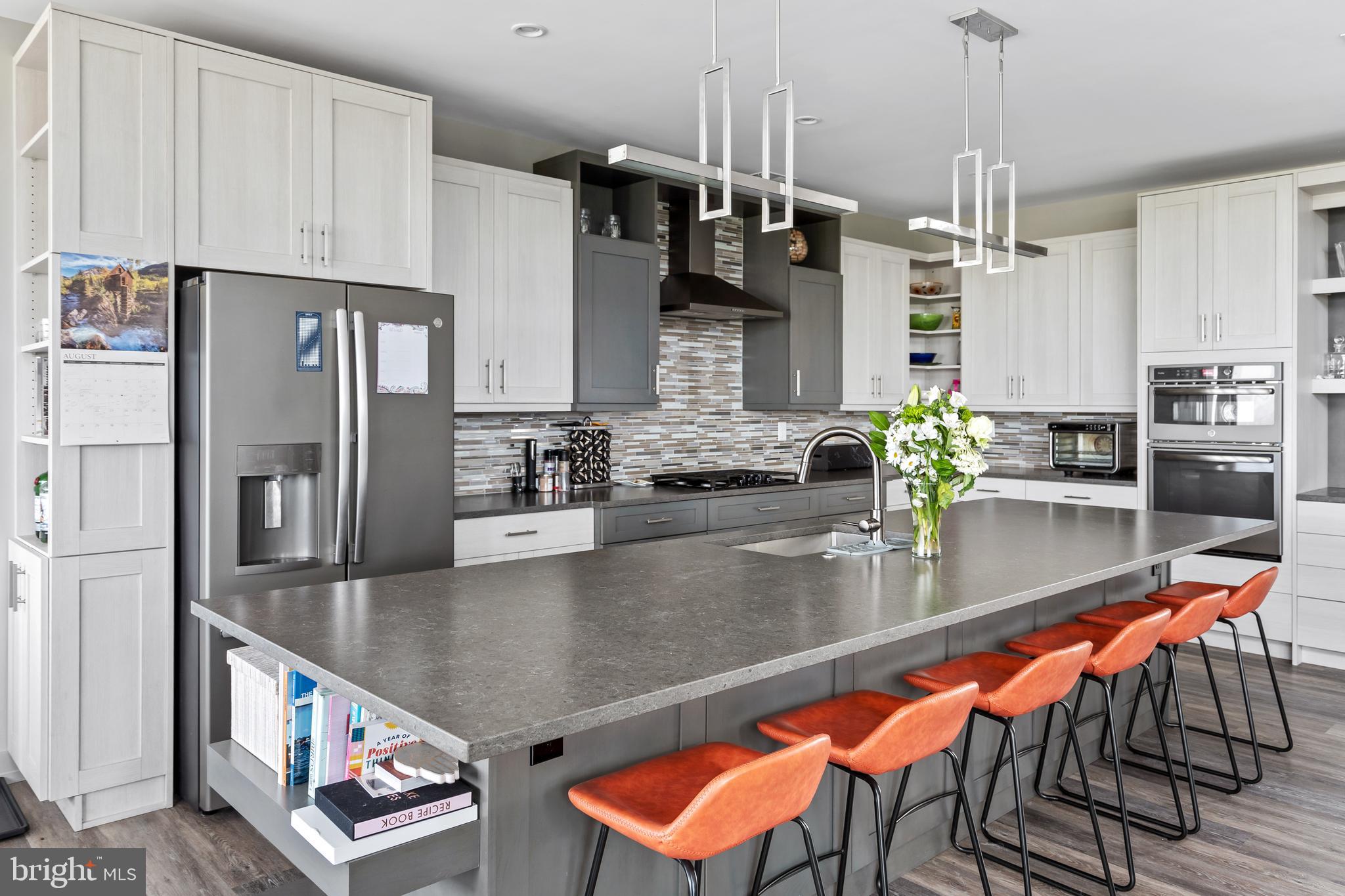 BACK BAY COVE - Residential